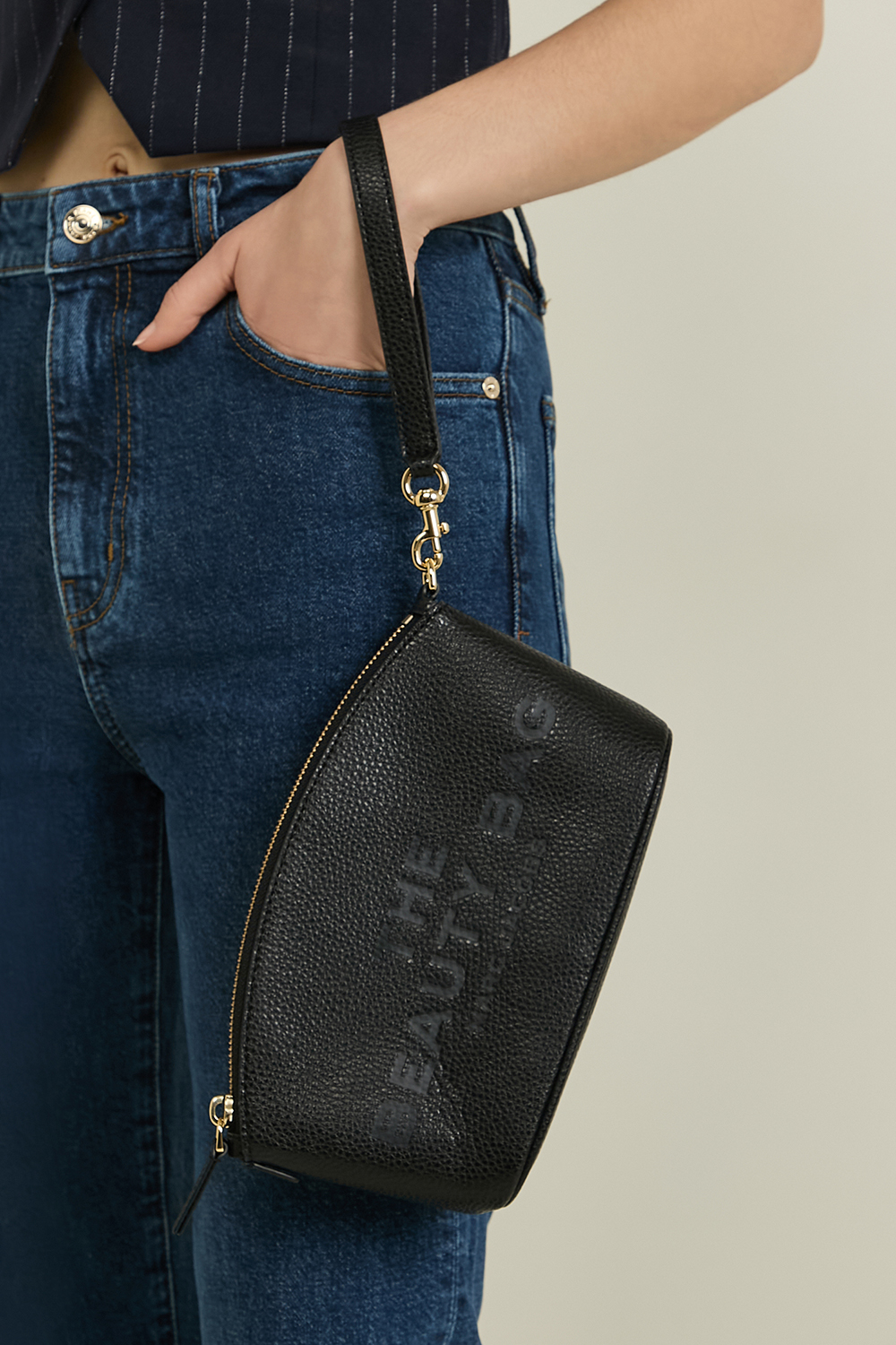 MARC JACOBS תיק ביוטי