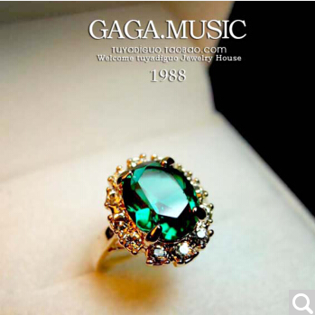 Granny green / RUBY women's ring