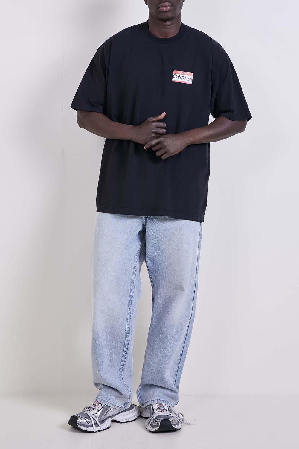 VETEMENTS חולצת טי בגזרה משוחררת