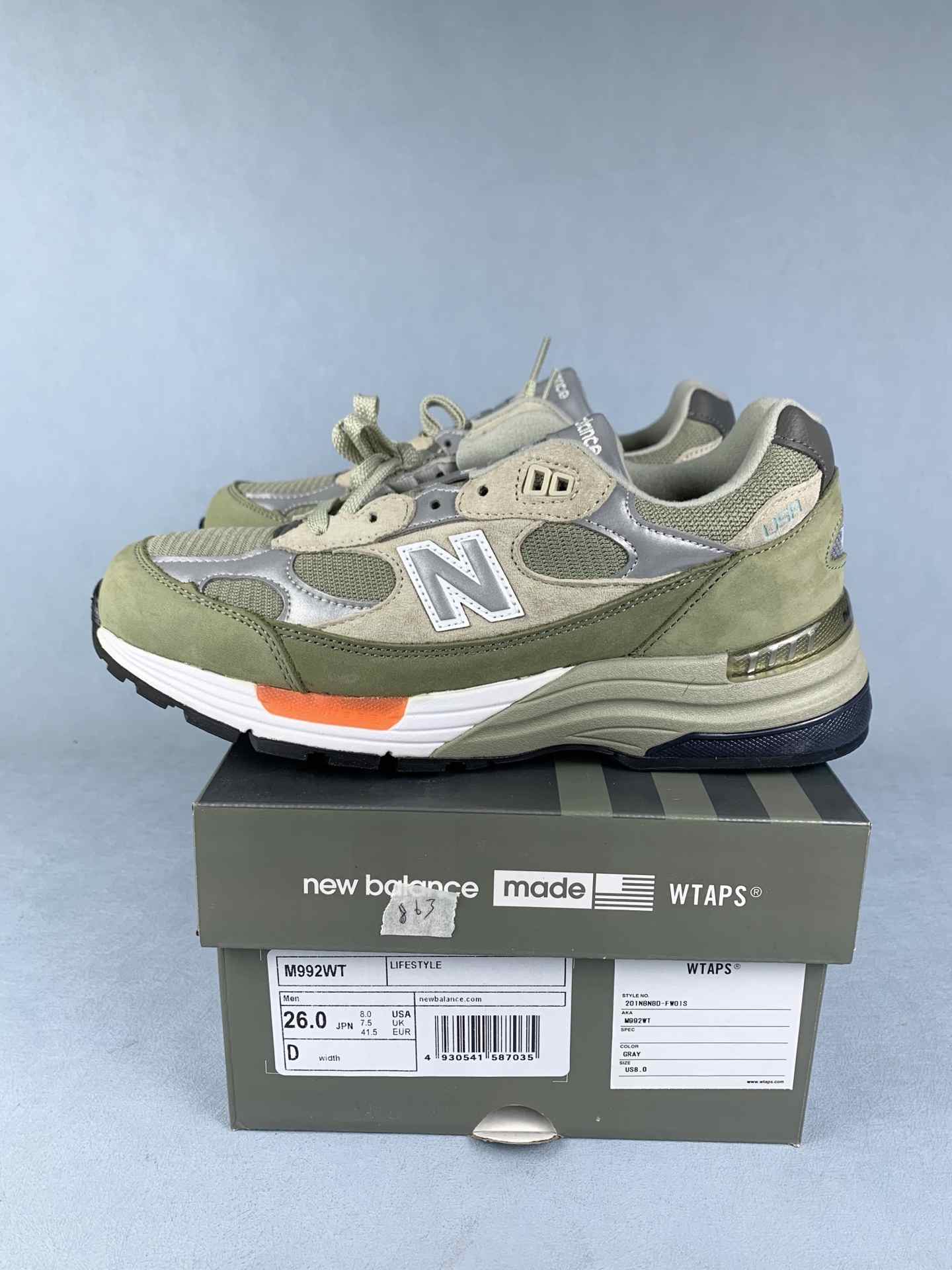 New Balance 992 Shoes