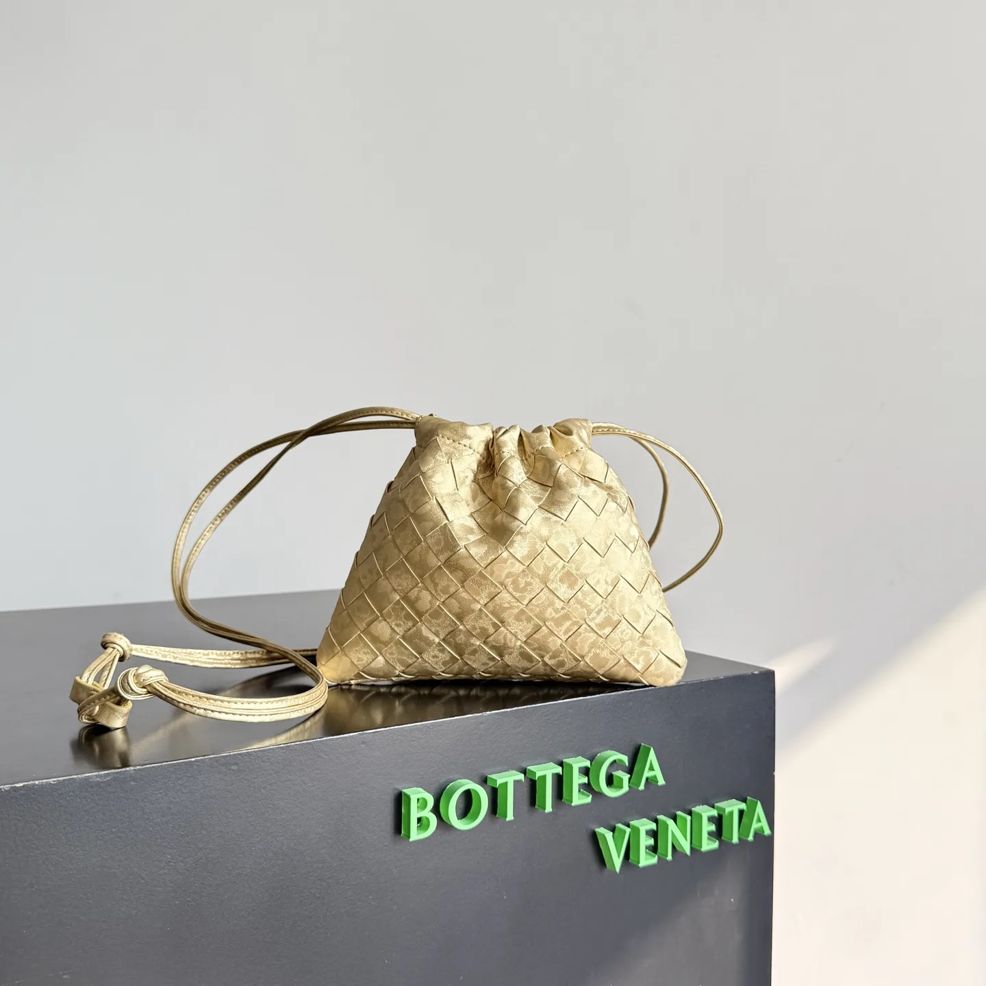 Bottega Veneta Dustbag Intrecciato Woven Leather Bucket Bag product photo from LabelPicks