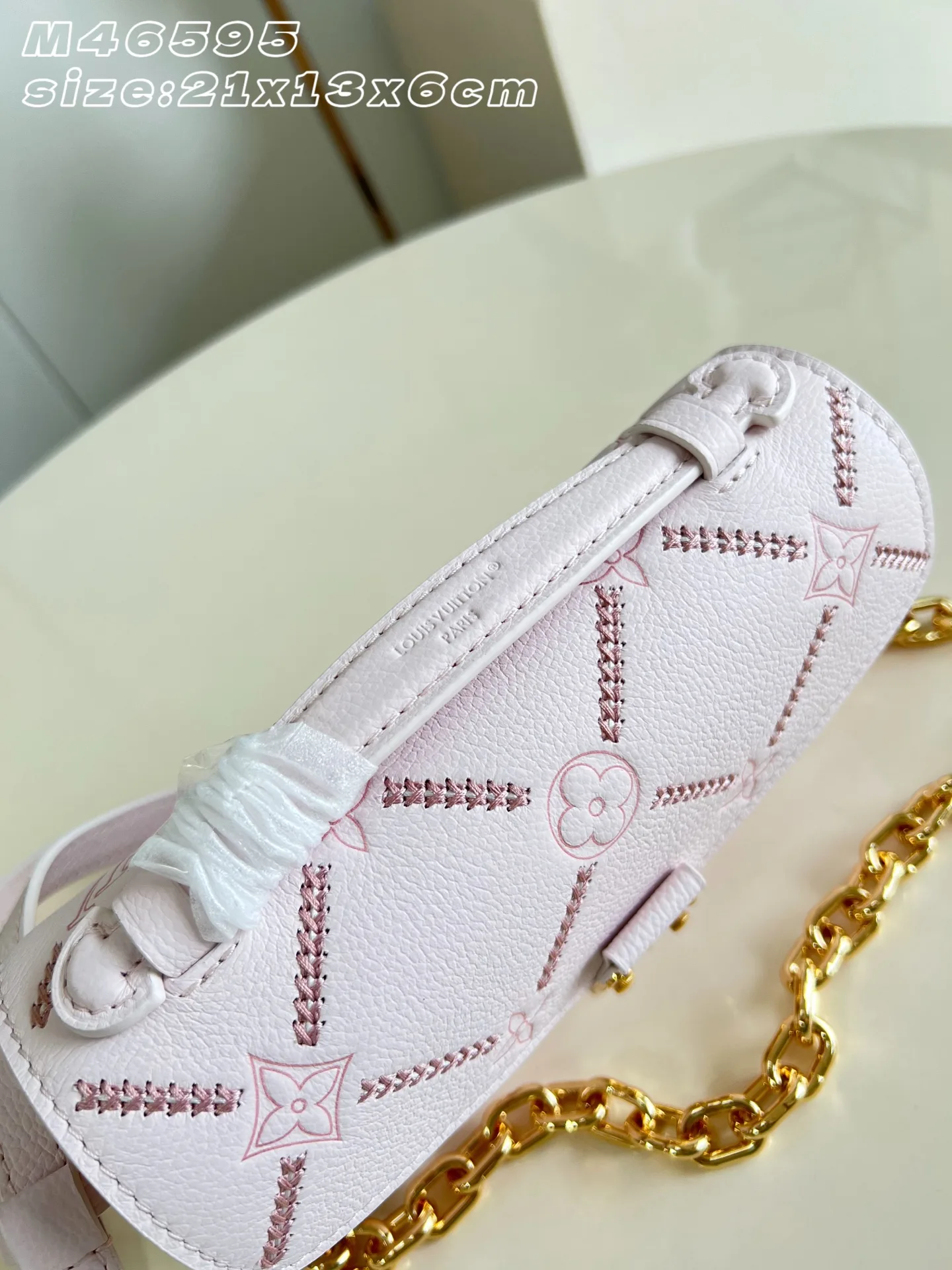 Louis Vuitton Pochette Pink Calfskin Shoulder Bag product photo from LabelPicks