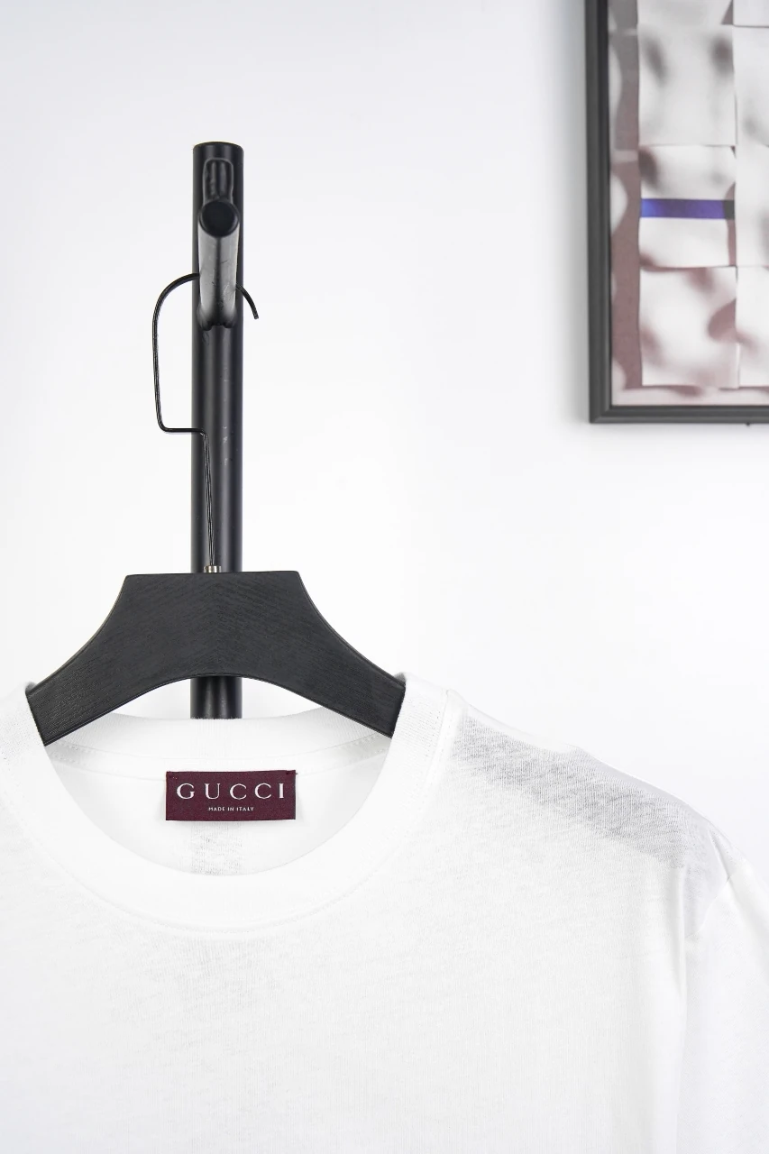 GUCCI White Gradient Hem Logo T-Shirt product photo from LabelPicks