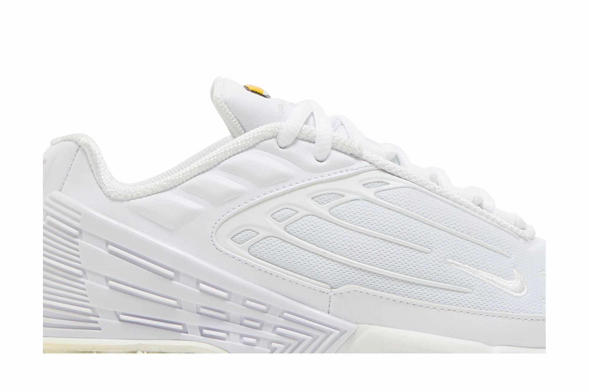 Nike Air Max Plus 3 ‘Triple White’ CW1417-100