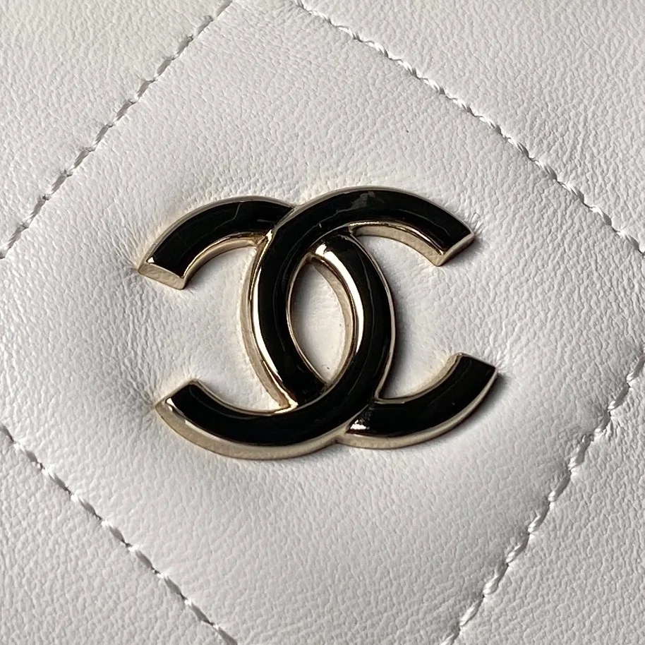 Chanel Black Lambskin Hobo Bag product photo from LabelPicks
