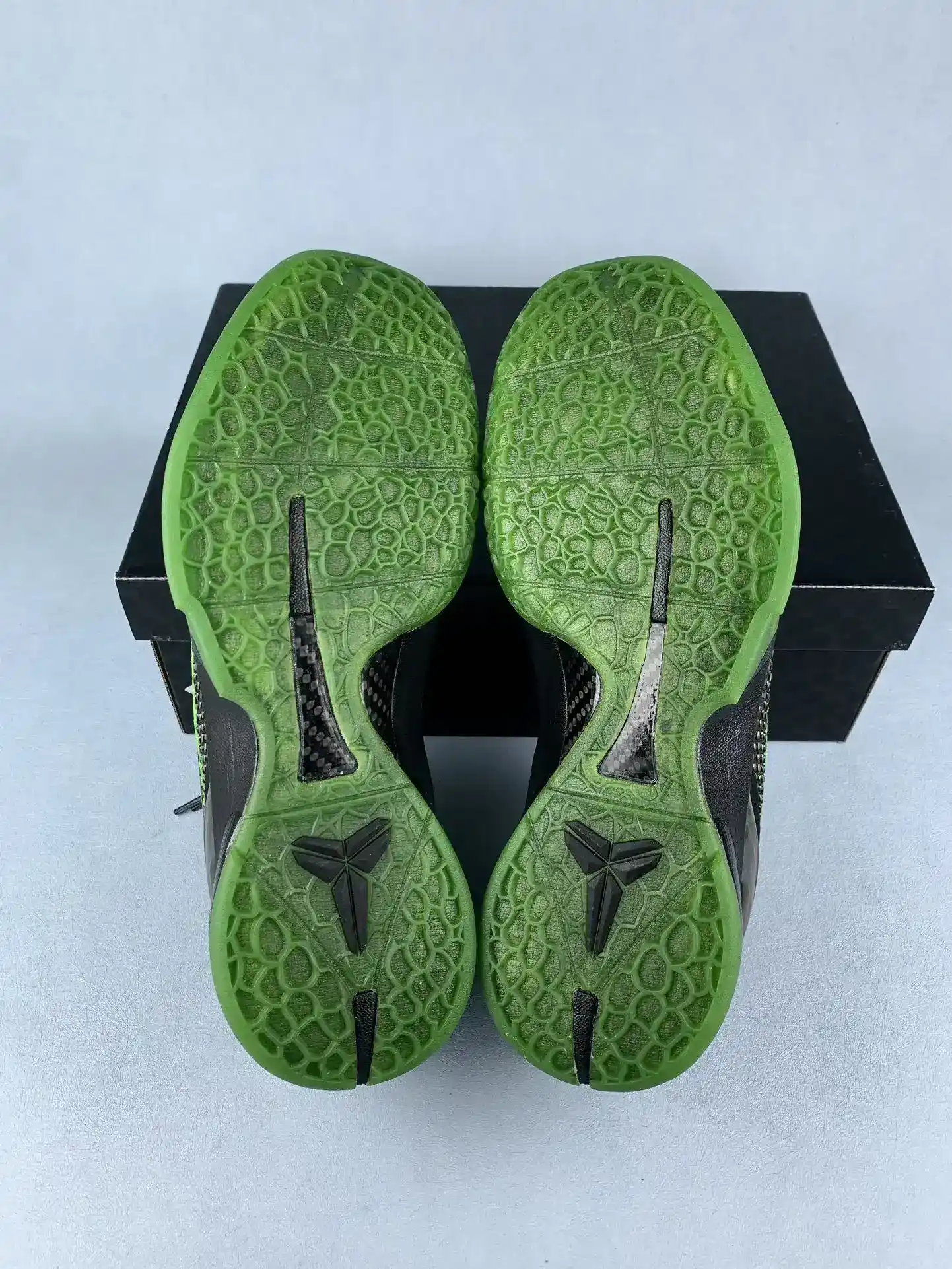 Zoom Kobe 6 Supreme “Rice” Basketball Shoes product photo from LabelPicks