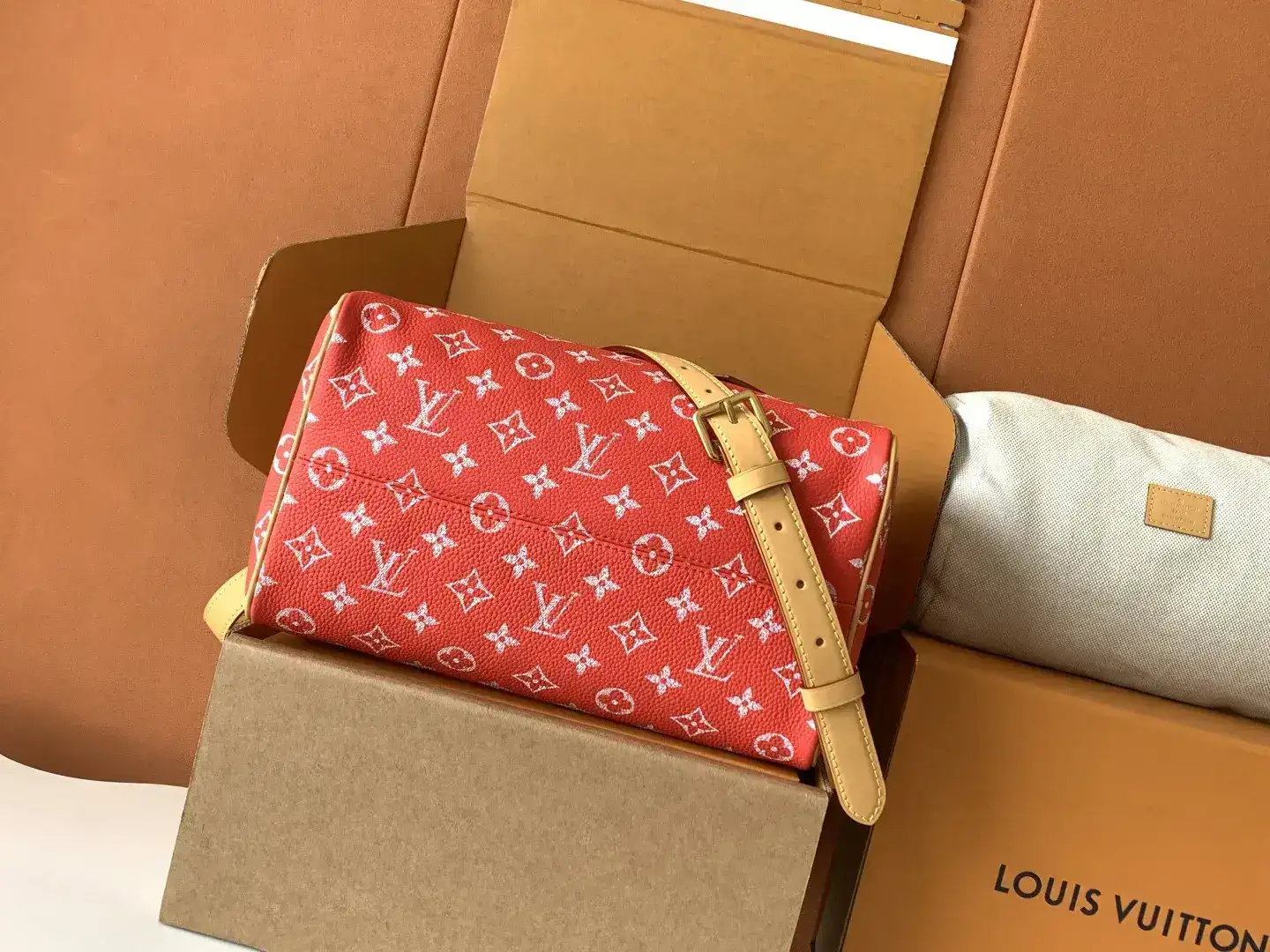 Louis Vuitton Structured Top Handle Bag product photo from LabelPicks