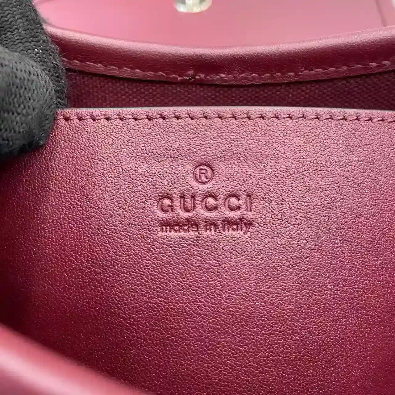 Gucci Red Calfskin Crossbody Bag product photo from LabelPicks