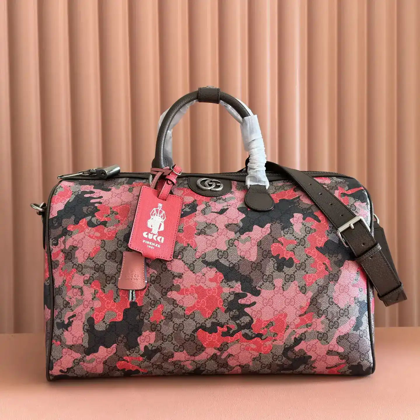 Gucci GG Supreme Canvas Tote Bag product photo from LabelPicks