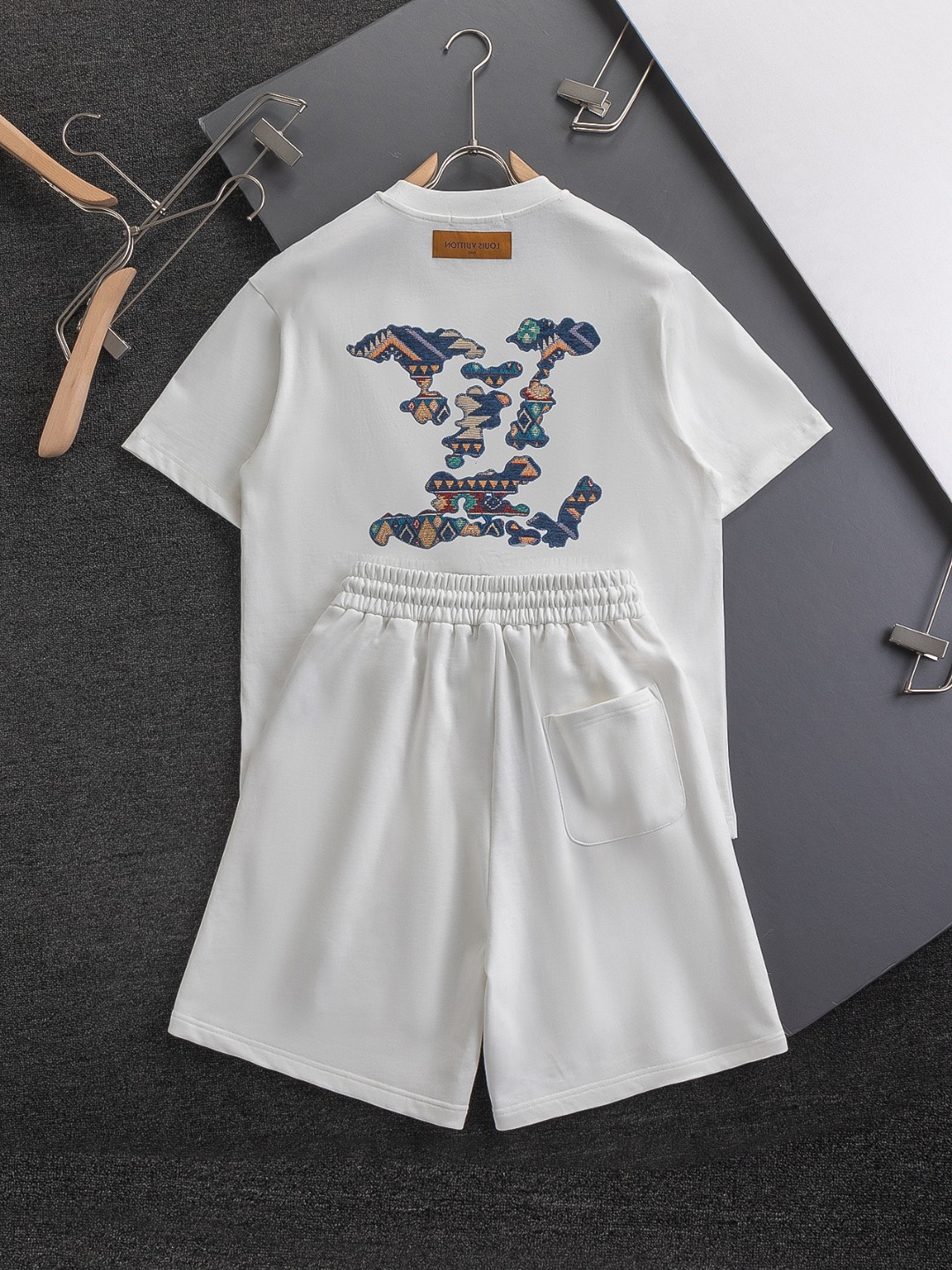 0618 Graffiti Print T-Shirt sets