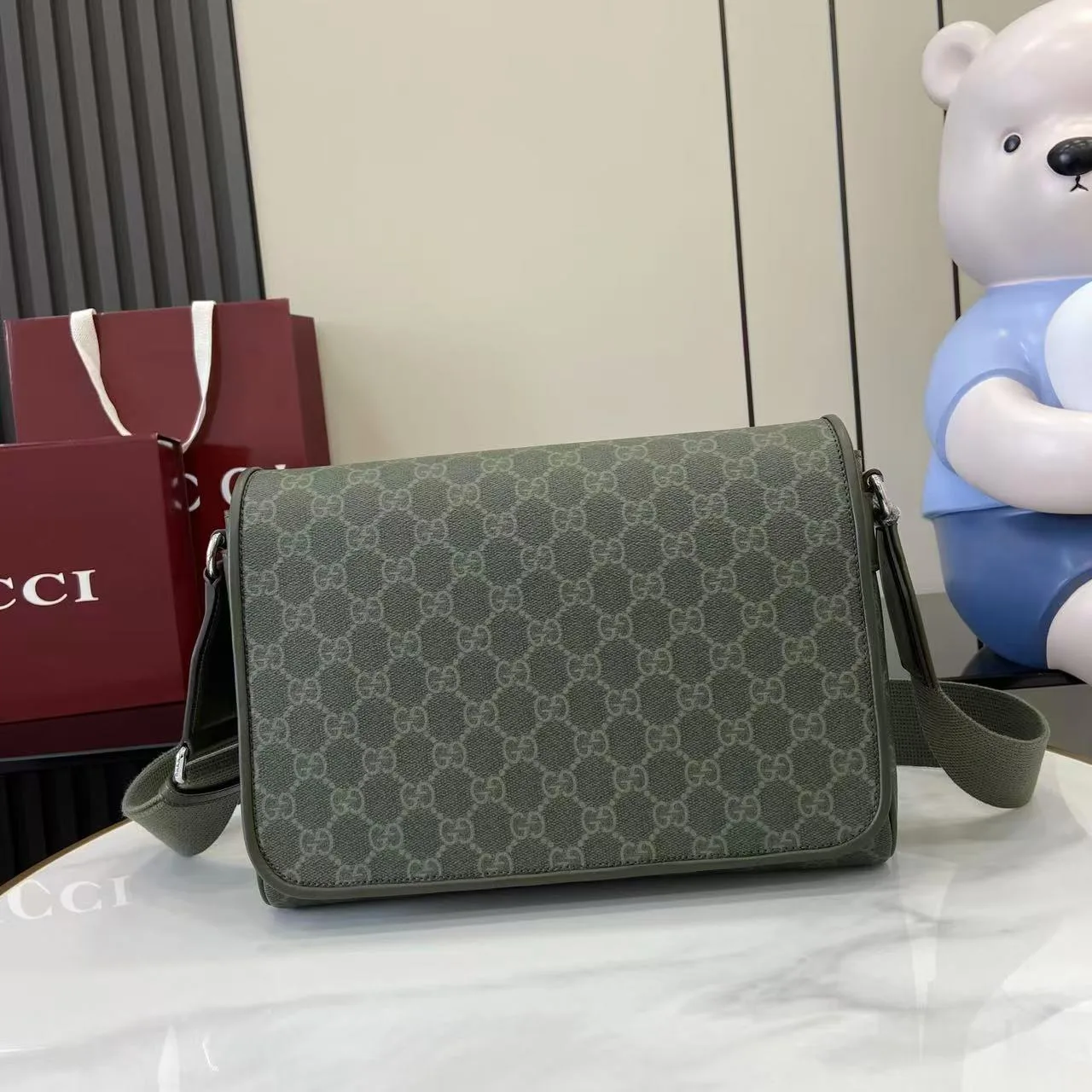 Gucci Easy-Carry Crossbody Bag product photo from LabelPicks