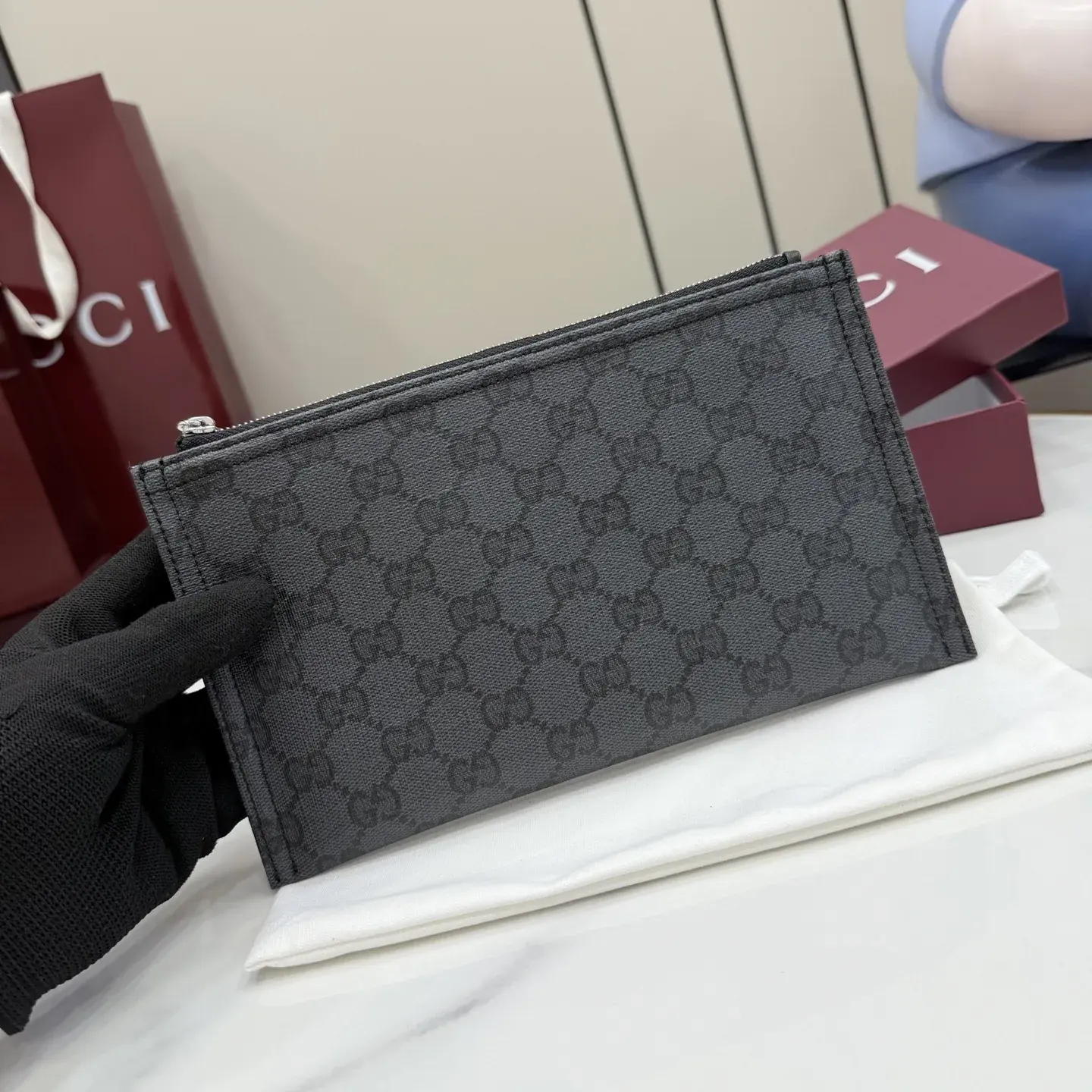 Gucci Generation Clutch product photo from LabelPicks