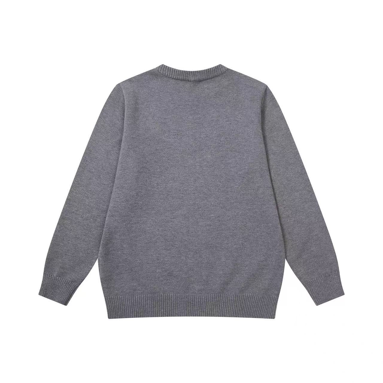 1224 Bee print V-neck sweater