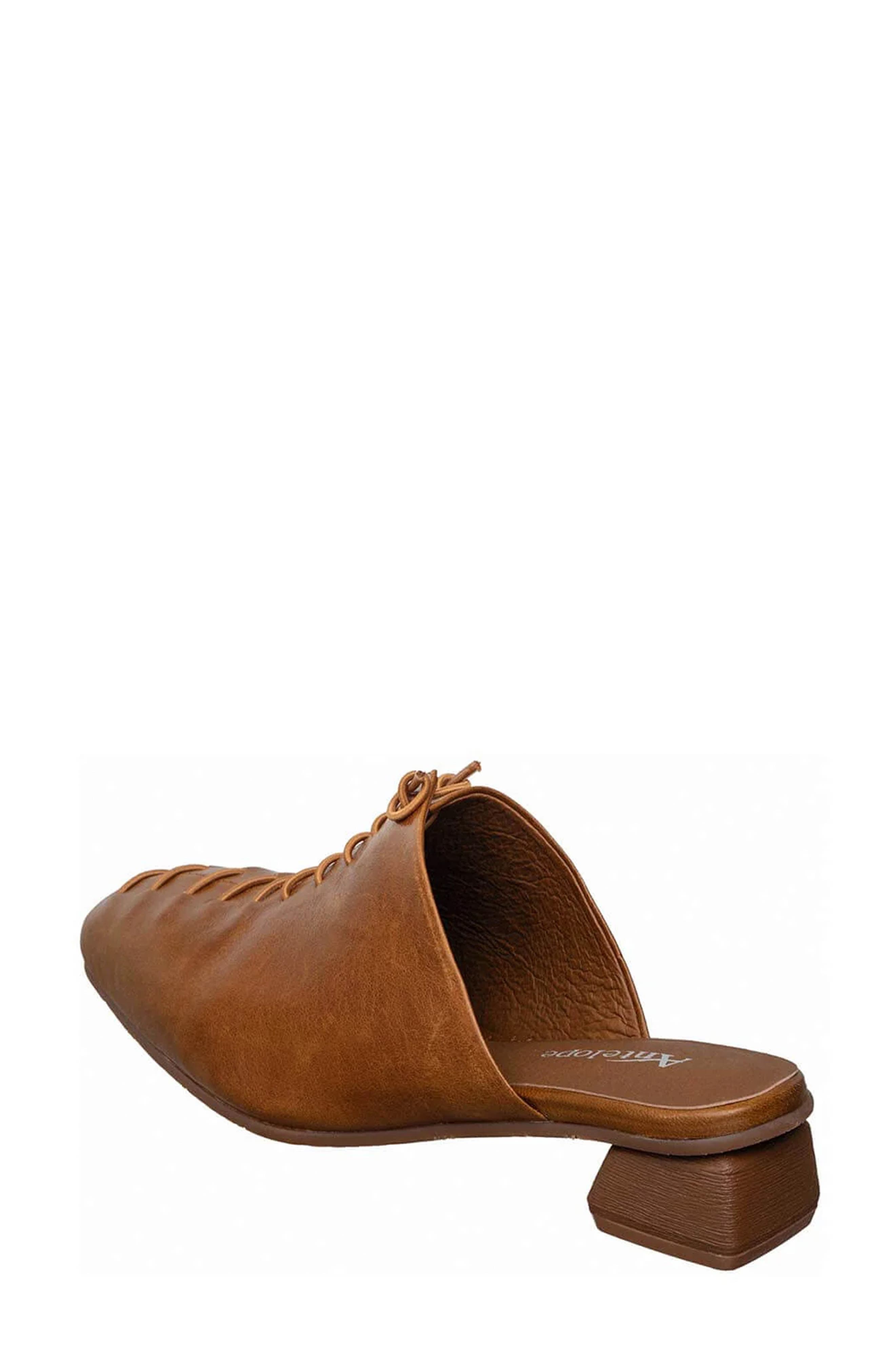 ANTELOPE Natalie Mule