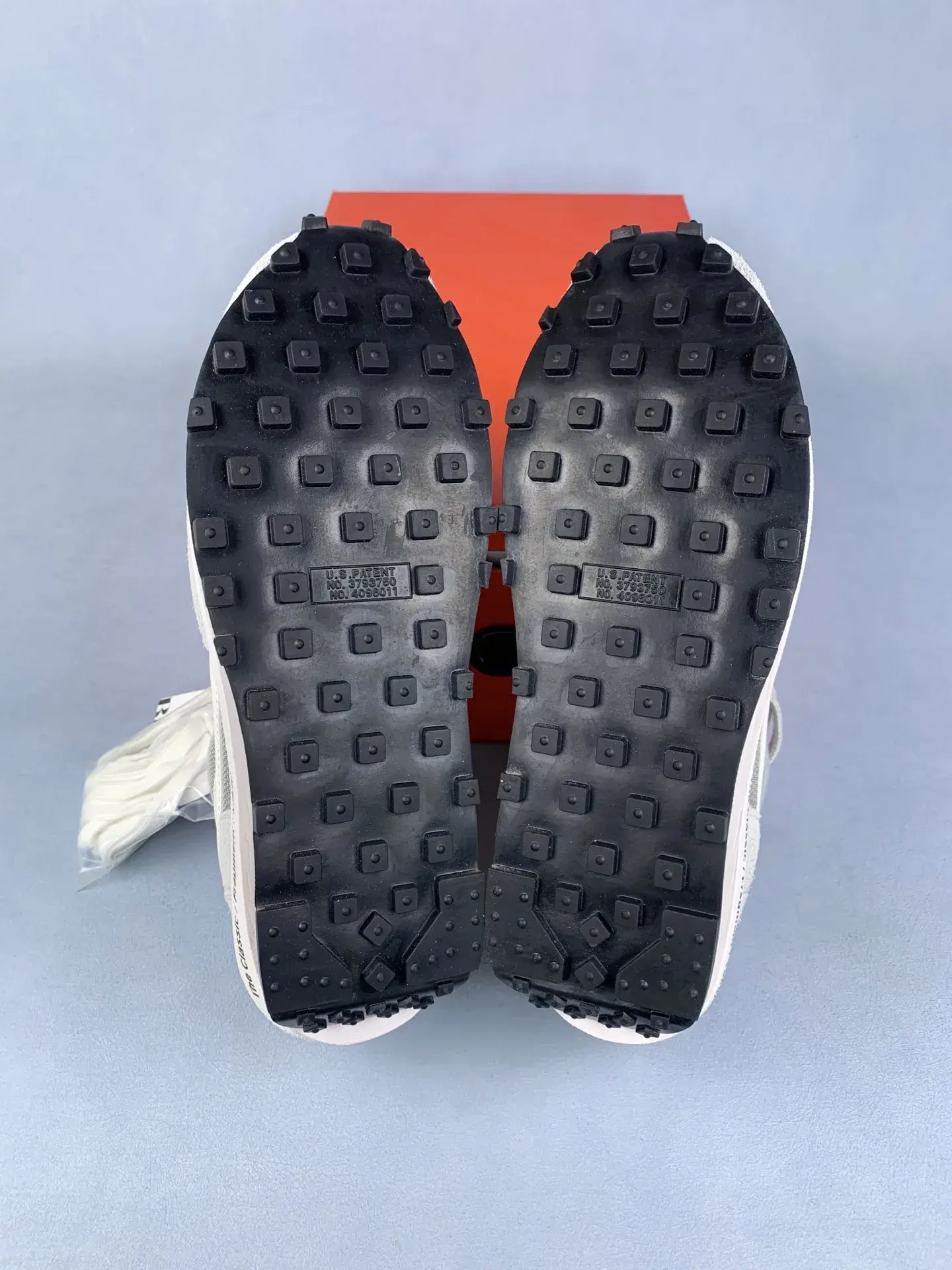 Fragment Design x sacai x Nike LDWaffle “Light Smoke Grey” - Light Smoke Grey/White/Black product photo from LabelPicks