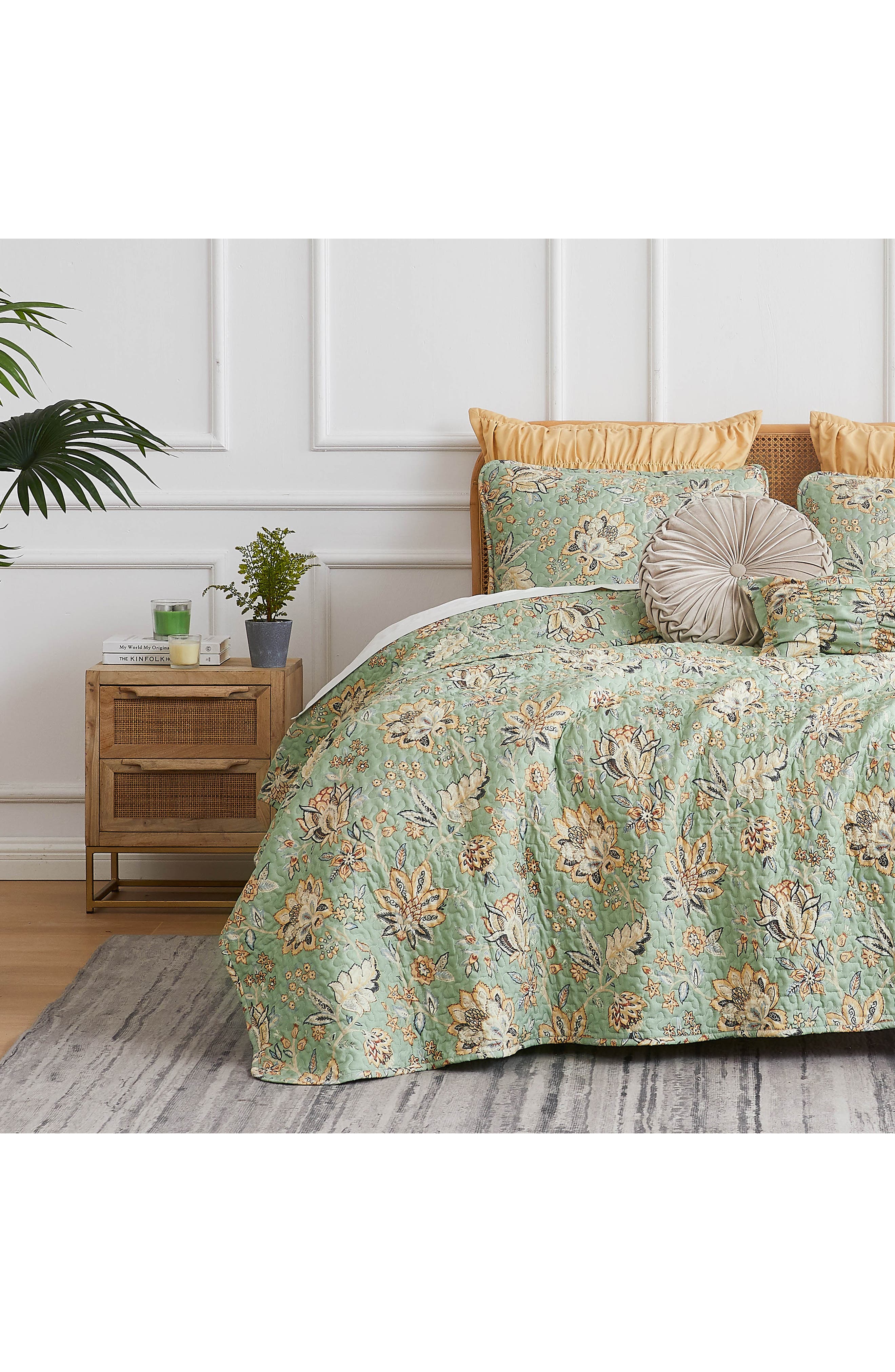 SOUTHSHORE FINE LINENS Jacobean Willow 7-Piece Oversized Quilt Bedding Set