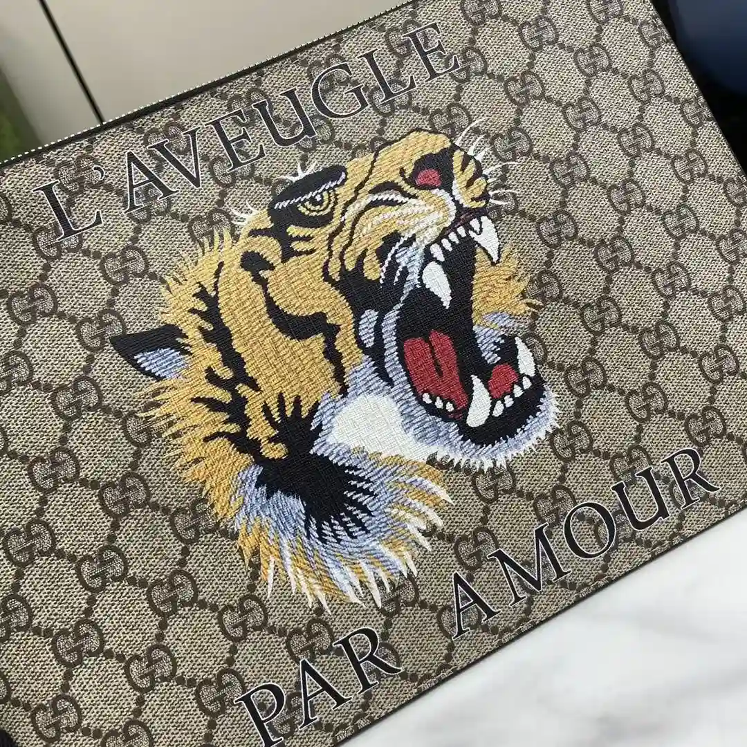 Gucci Brown Ophidia GG Supreme Canvas Clutch product photo from LabelPicks