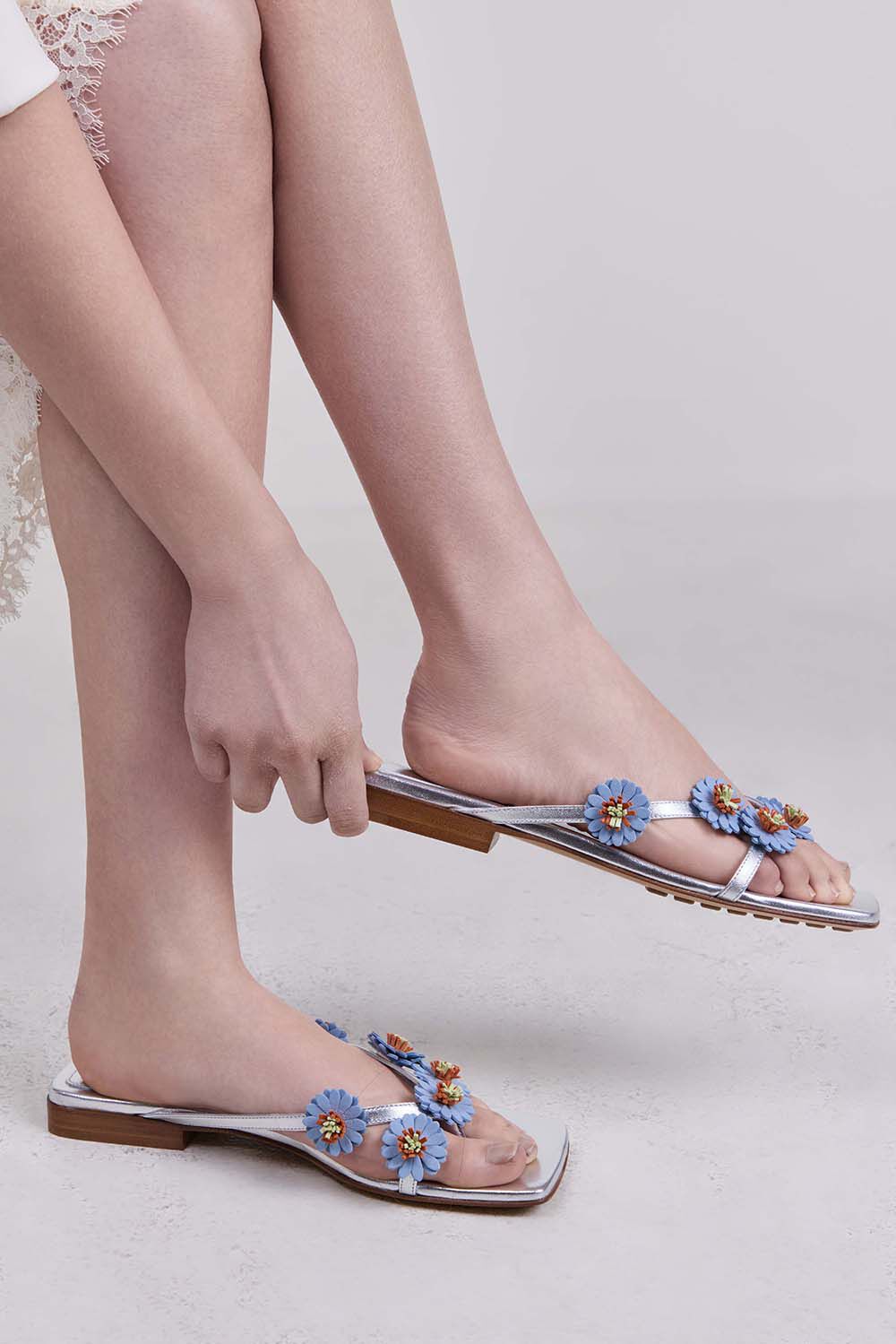 BOTTEGA VENETA סנדלי אצבע