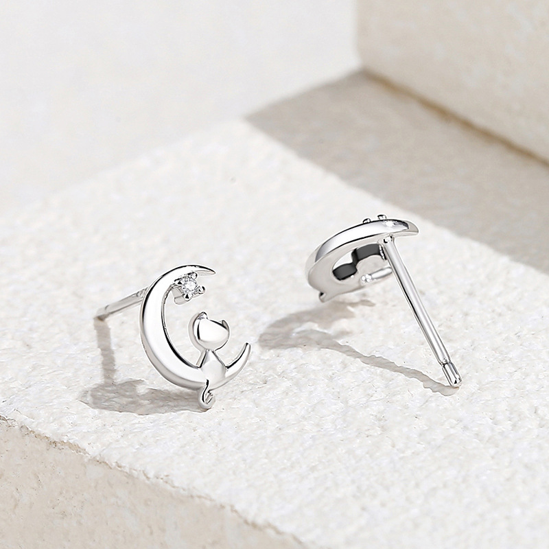 925 Sterling Silver Moon Cat Stud Earrings