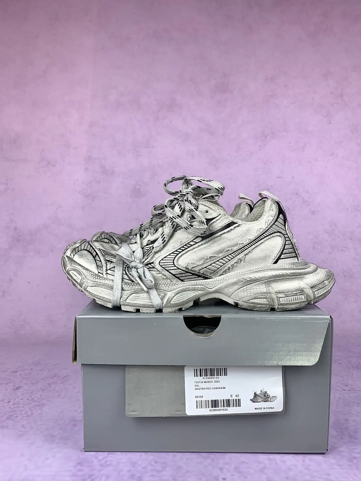 3XL Sneaker in Beige product photo from LabelPicks