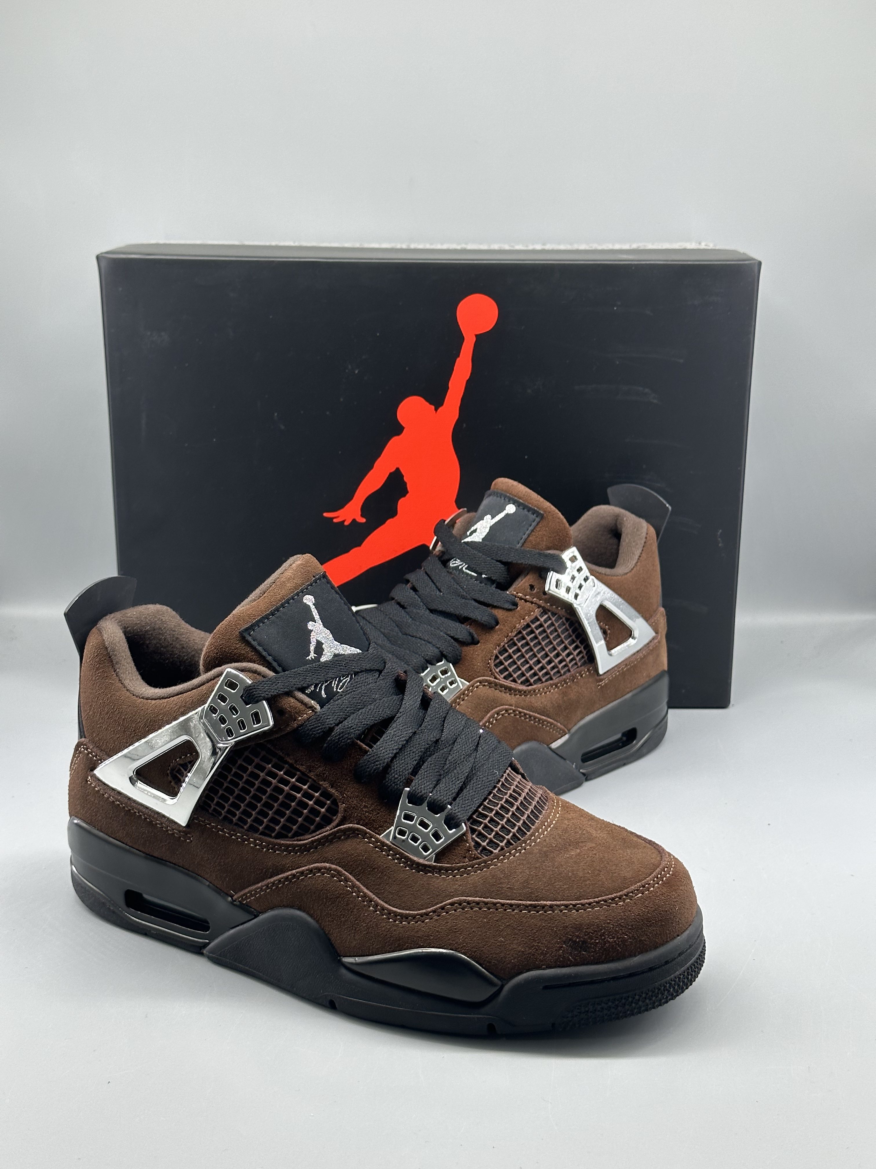 Air Jordan 4 “Taupe Haze”