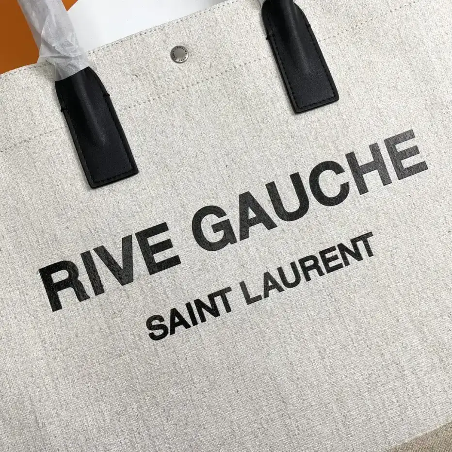 Saint Laurent Carryall Tote Bag product photo from LabelPicks