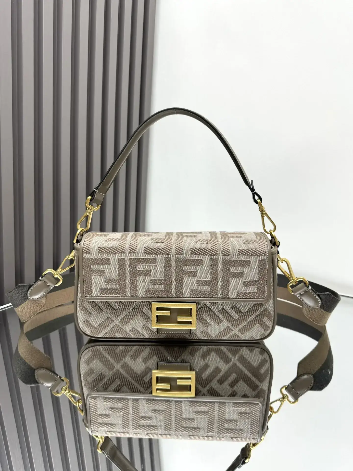 Fendi Baguette Shoulder Bag product photo from LabelPicks