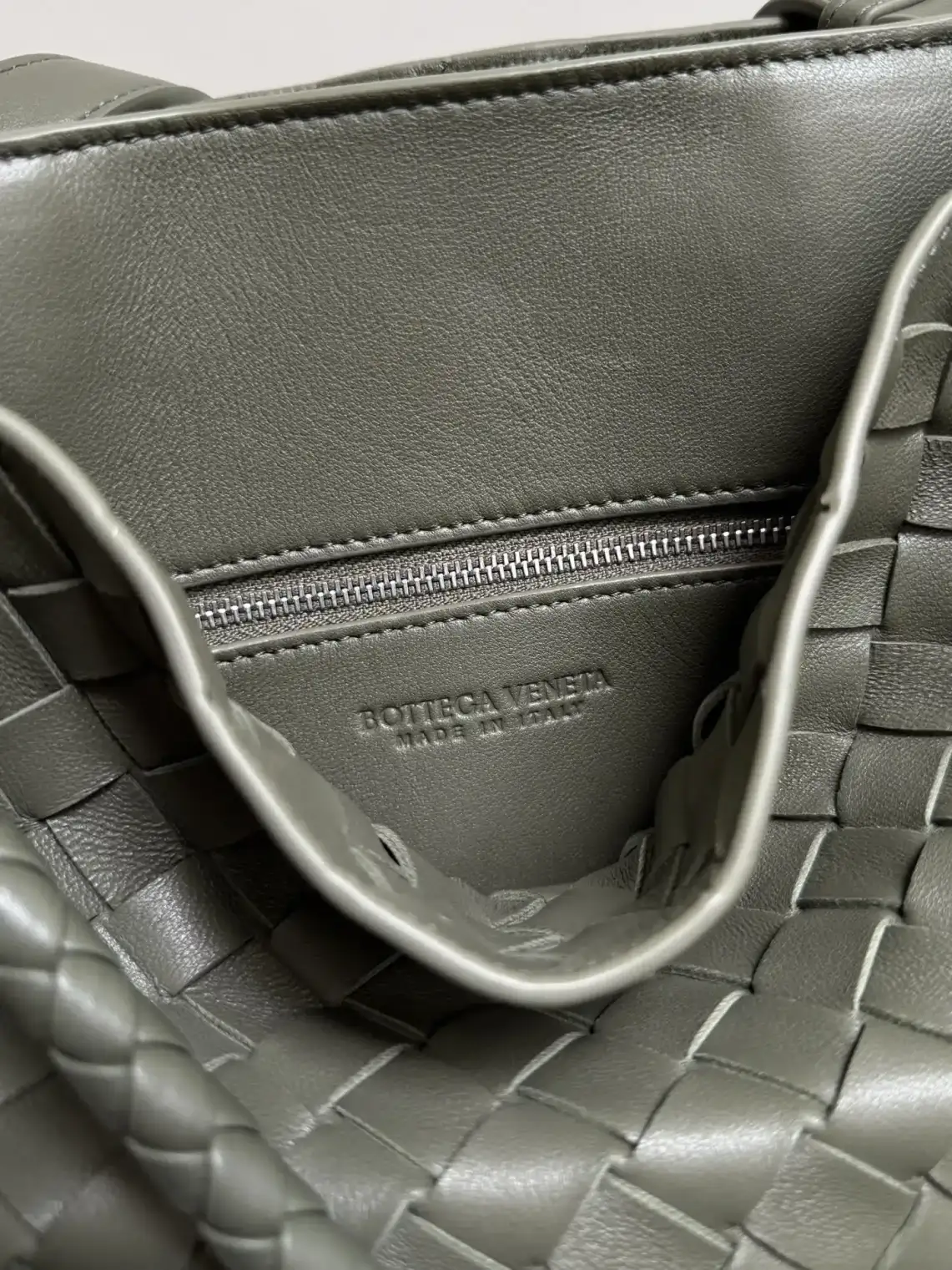 Bottega Veneta Andiamo Intrecciato Woven Leather Bucket Bag product photo from LabelPicks