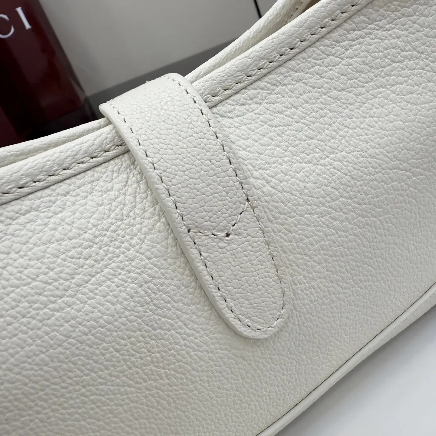 Gucci Jackie White Grained Leather Shoulder Bag product photo from LabelPicks