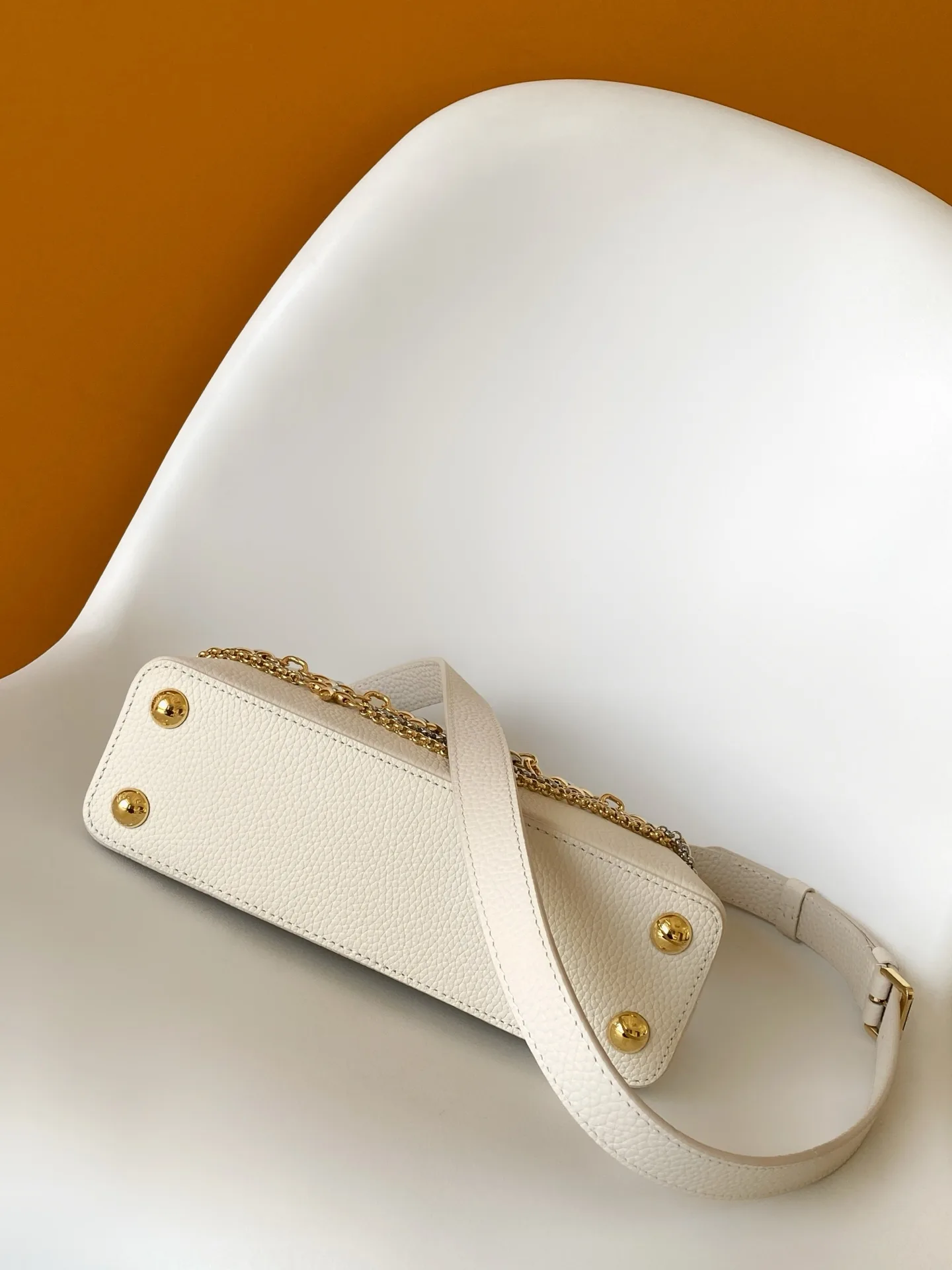 Louis Vuitton Black Capucines Calfskin Top Handle Bag product photo from LabelPicks