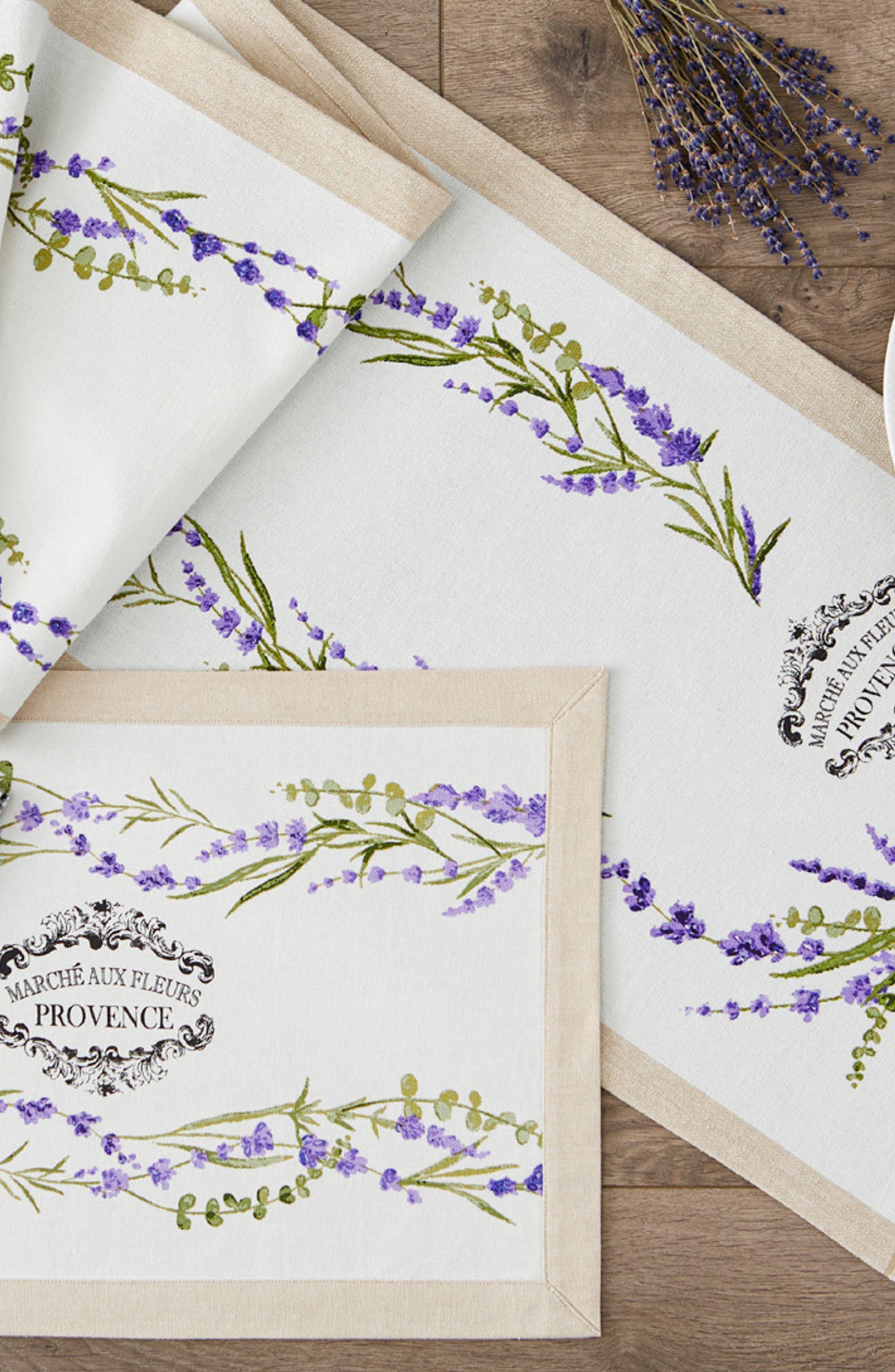 Design Imports Lavender Garden Set of 4 Placemats