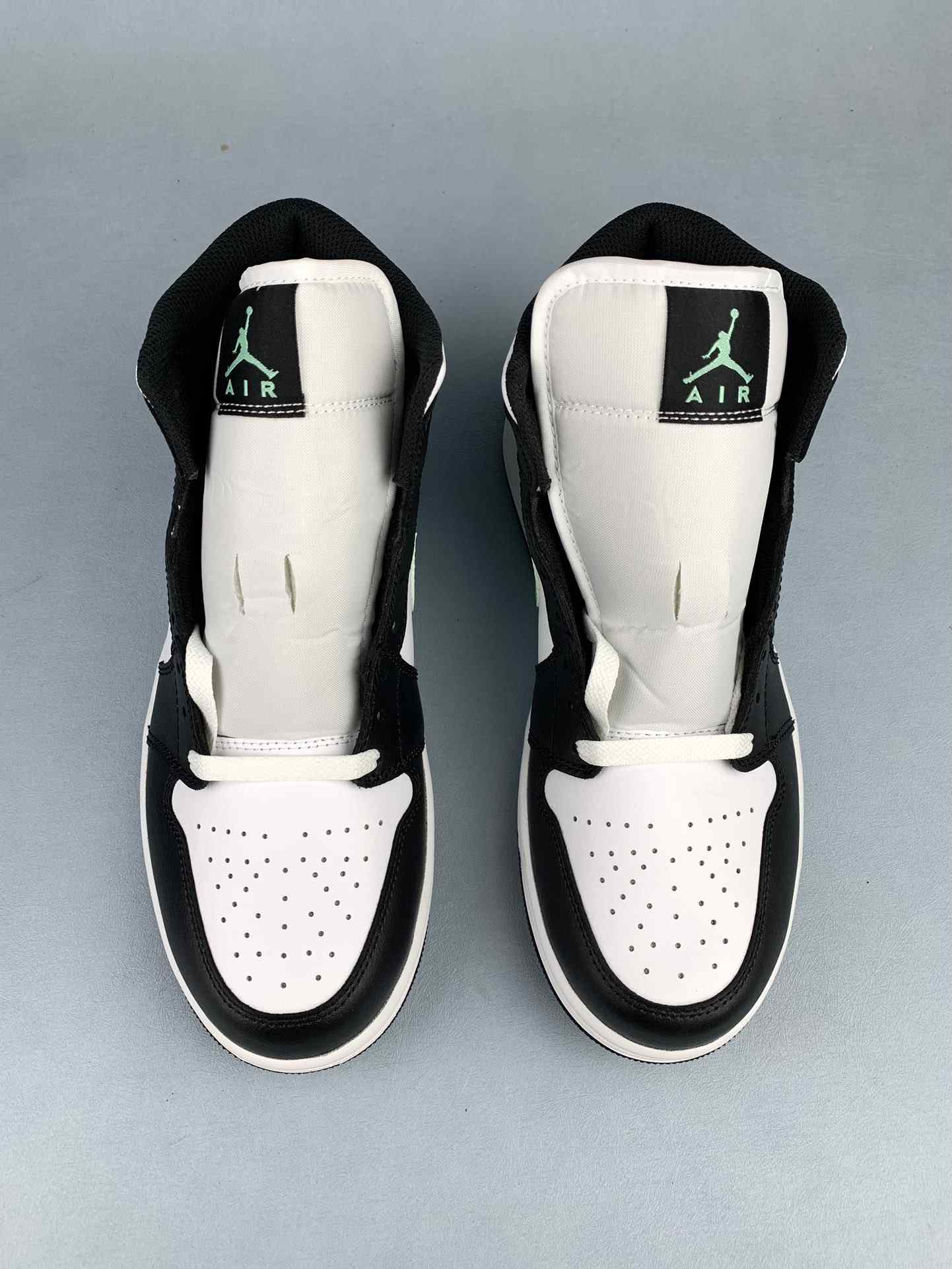 Air Jordan 1 Mid “Green Glow” Shoes