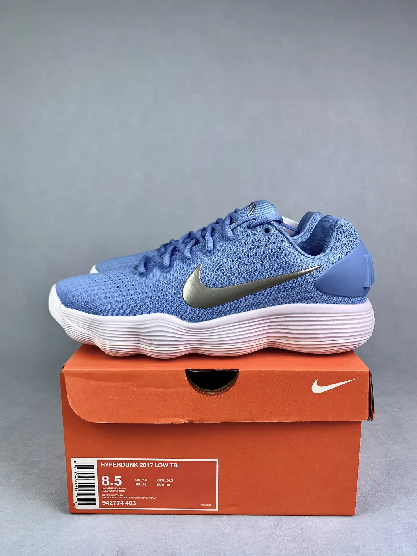 Nike Hyperdunk 2017 Low Basketball Shoes product photo from LabelPicks