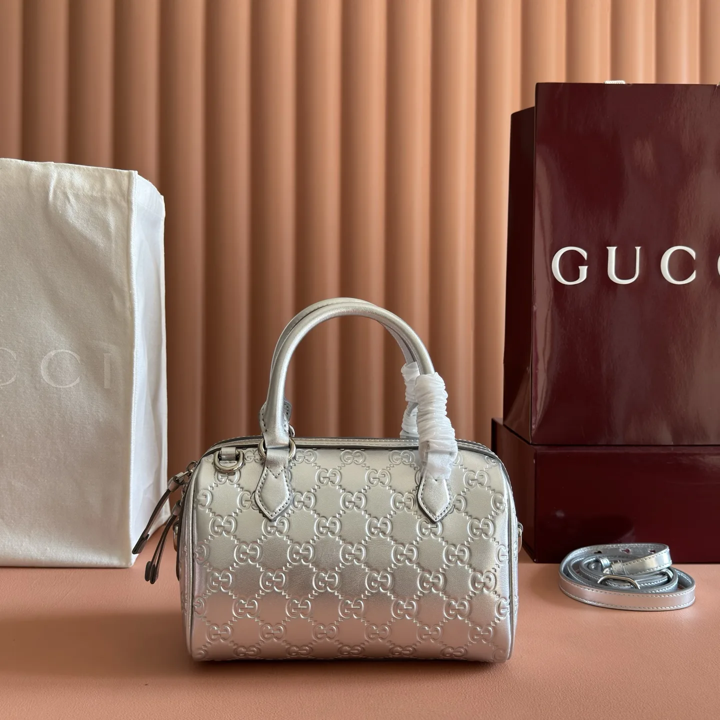 Gucci Versatile Top Handle Bag product photo from LabelPicks