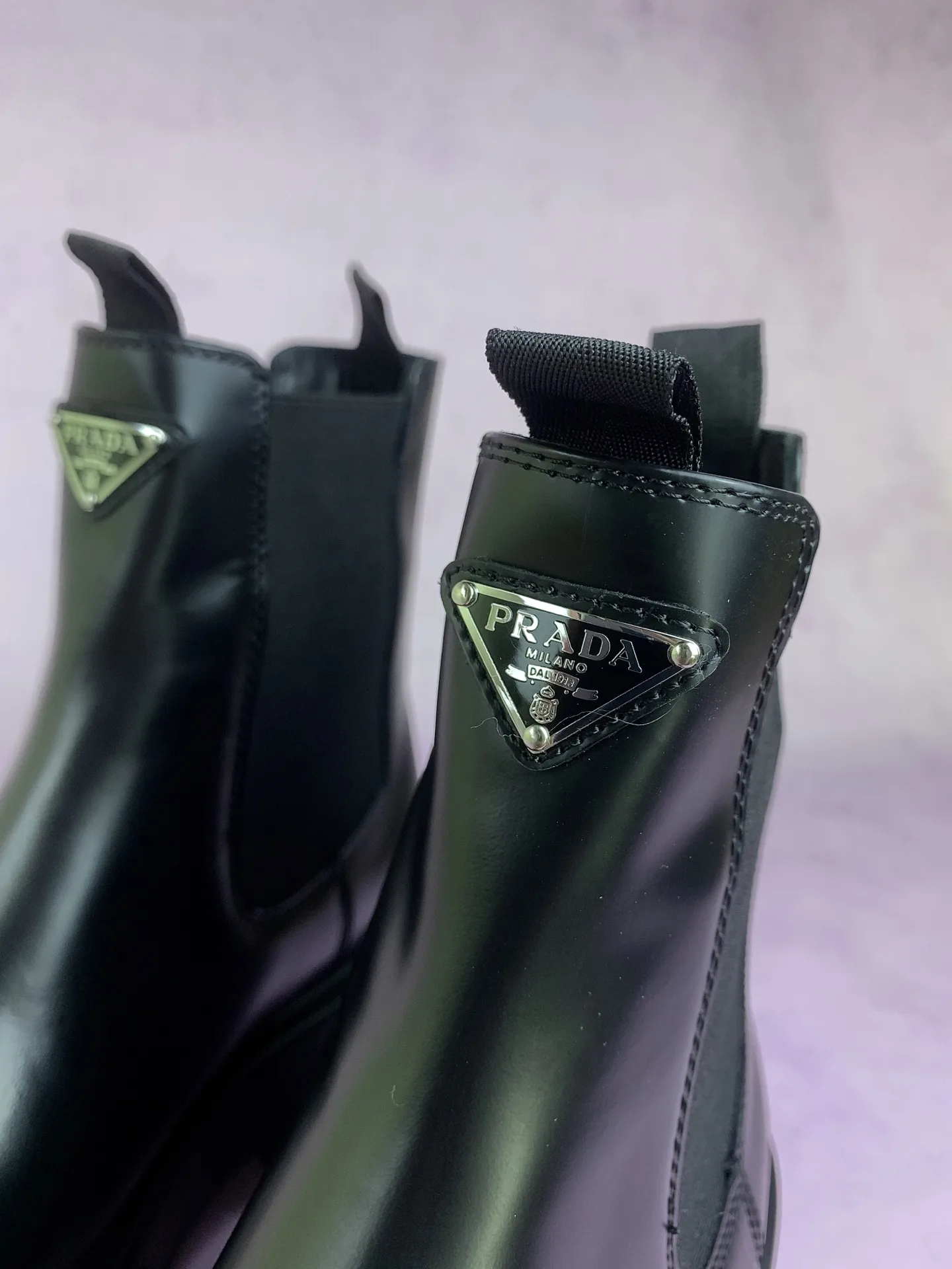 Monolith leather Chelsea boots product photo from LabelPicks