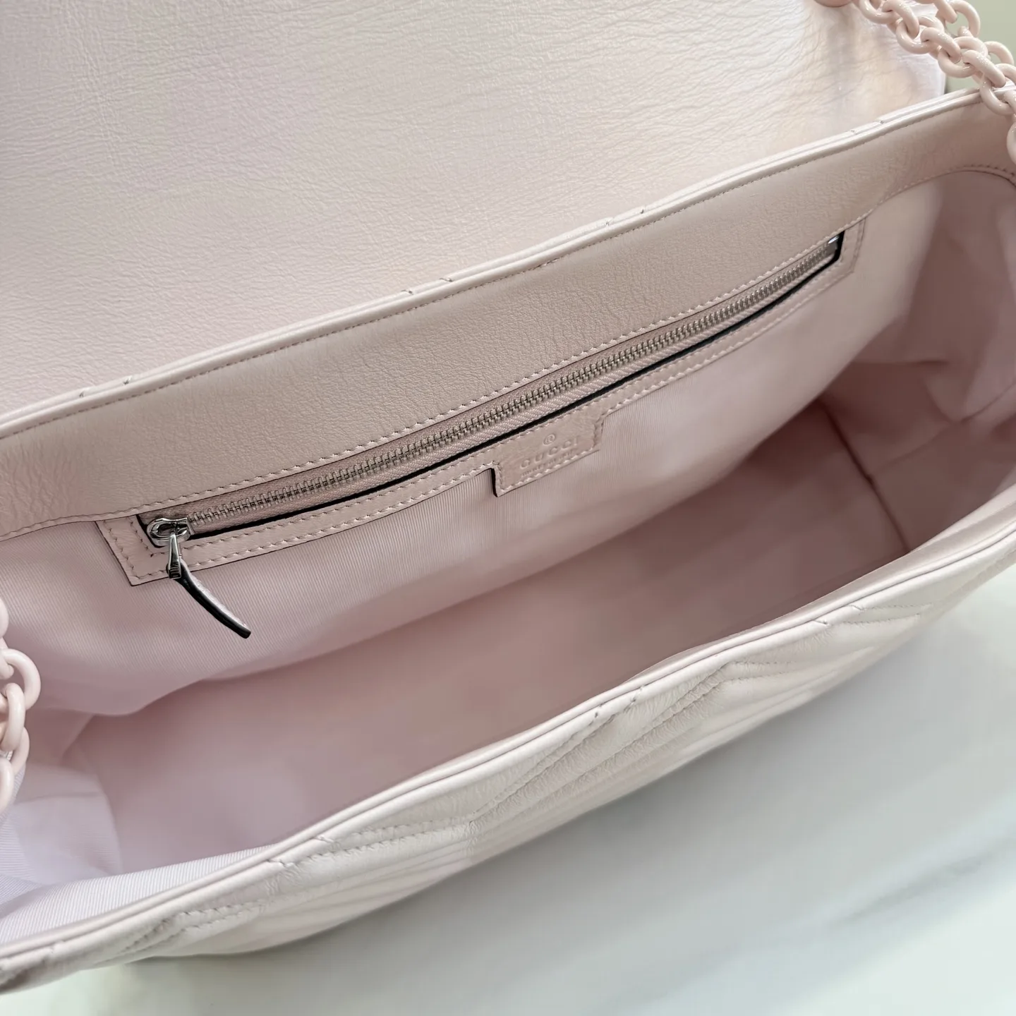 Gucci Marmont Pink GG Supreme Canvas Shoulder Bag product photo from LabelPicks