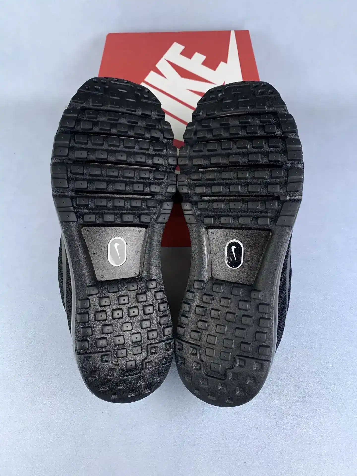 Nike Air Max 2017 Shoes product photo from LabelPicks