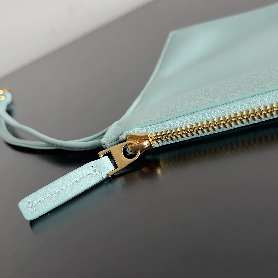 Bottega Veneta Intrecciato Woven Leather Tote Bag product photo from LabelPicks