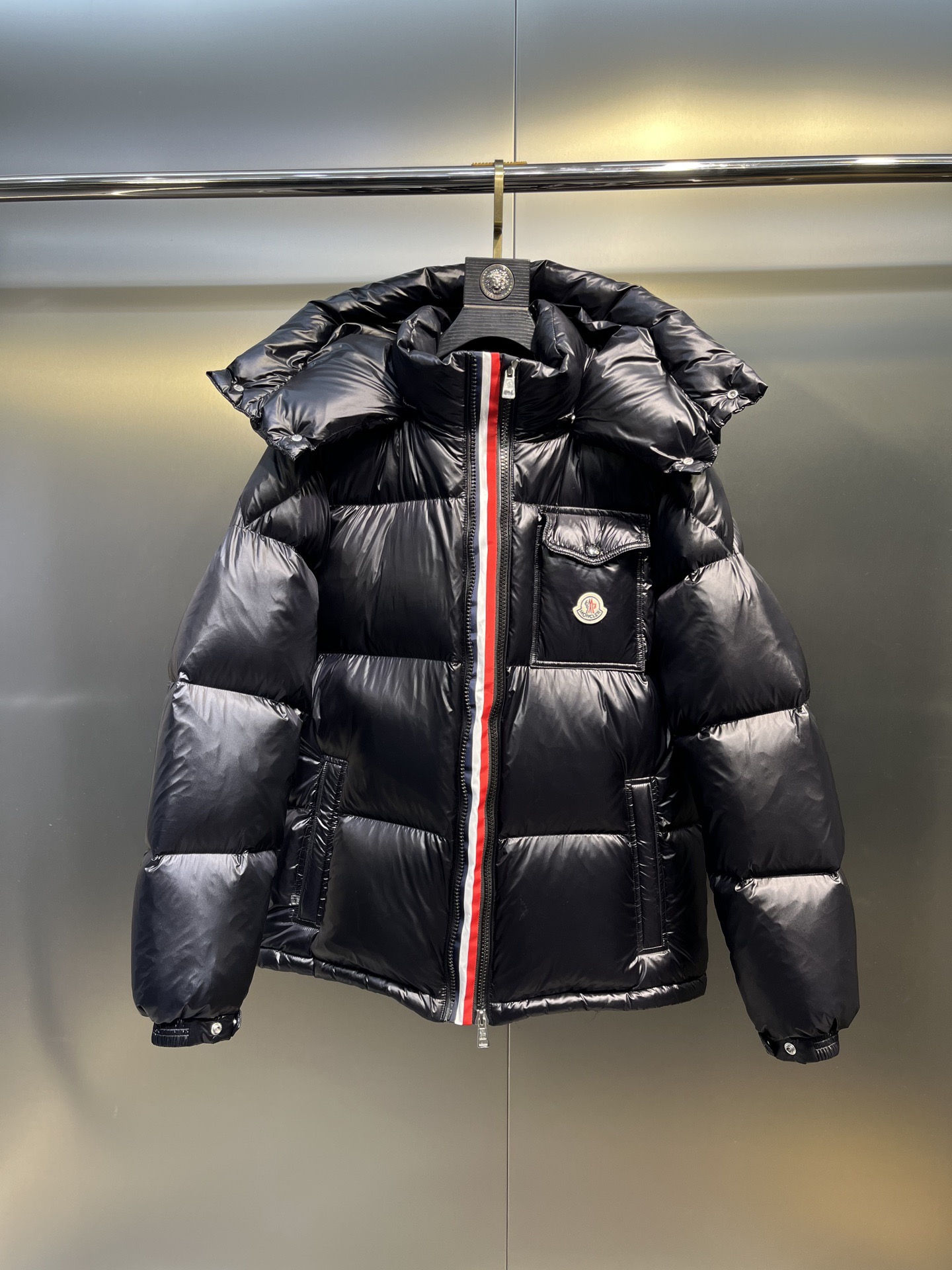 2025 latest leisure trend warm and comfortable ski windproof down jacket