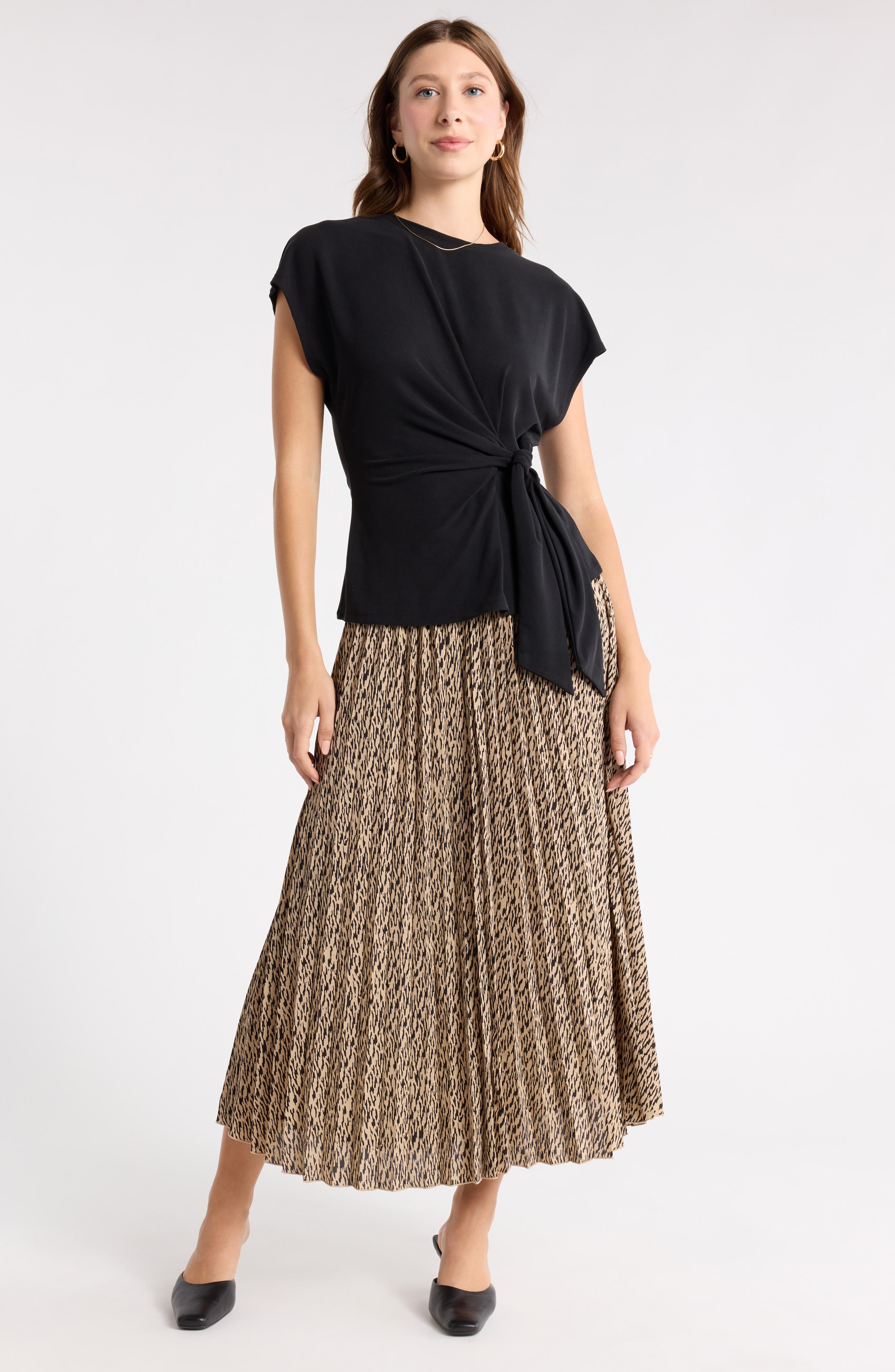 NORDSTROM RACK Short Sleeve Tie Detail Top