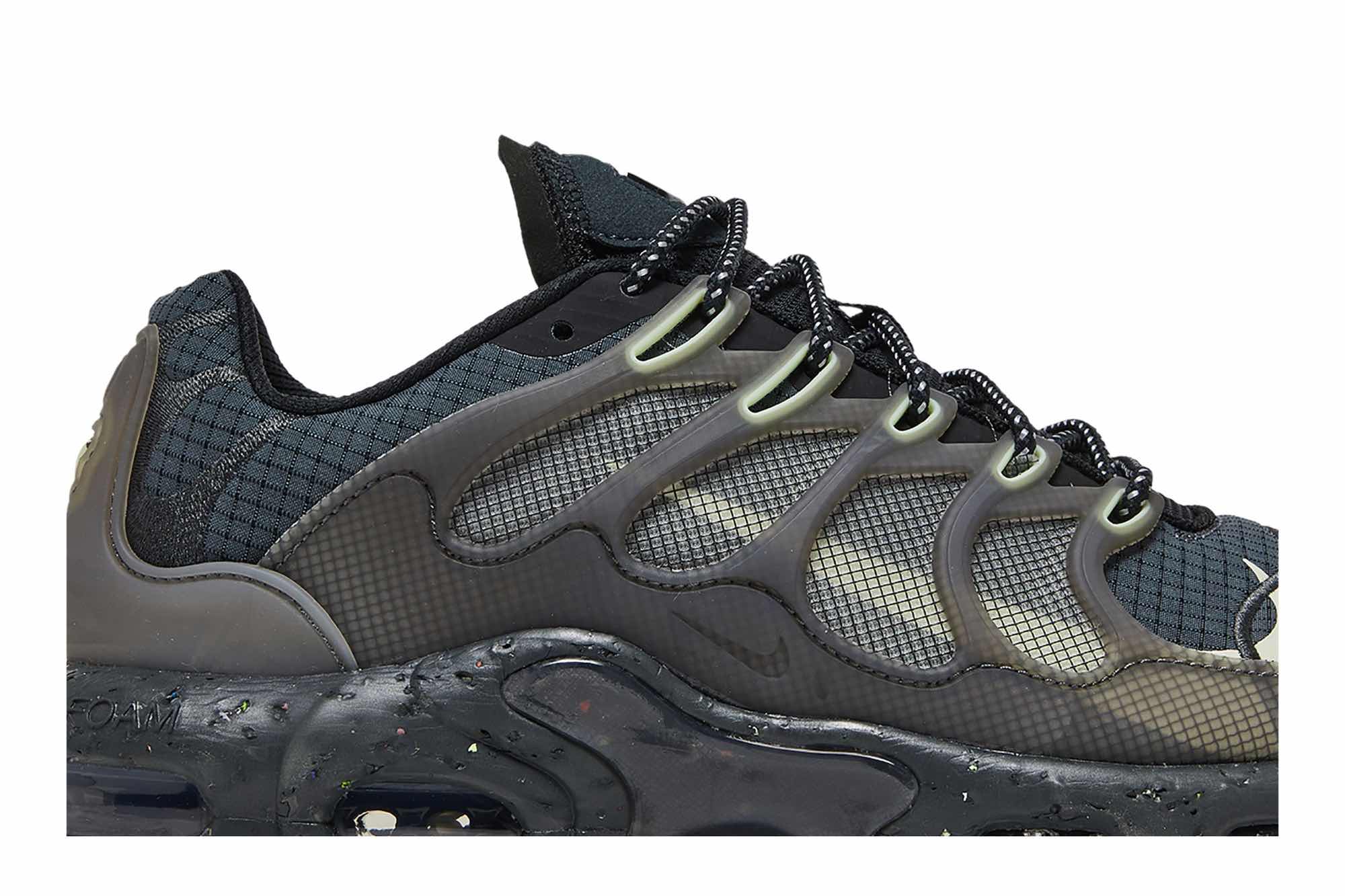 Nike Air Max Terrascape Plus ‘Black Barely Volt’ DC6078-002