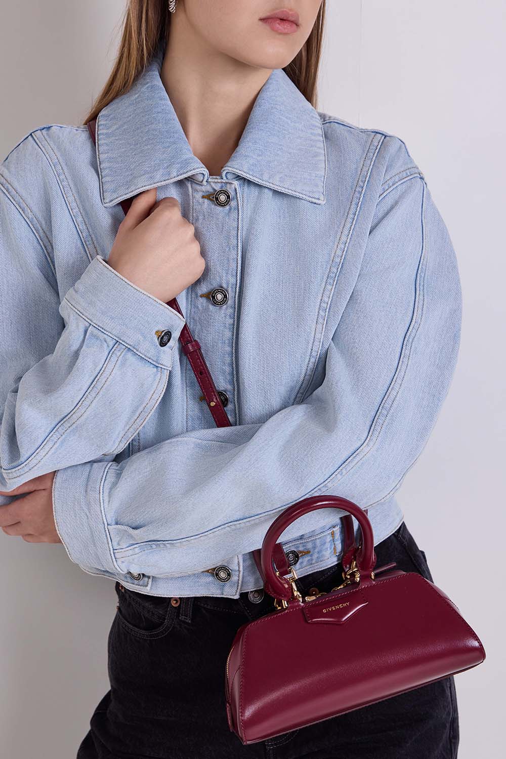 GIVENCHY תיק קרוסבודי מיני