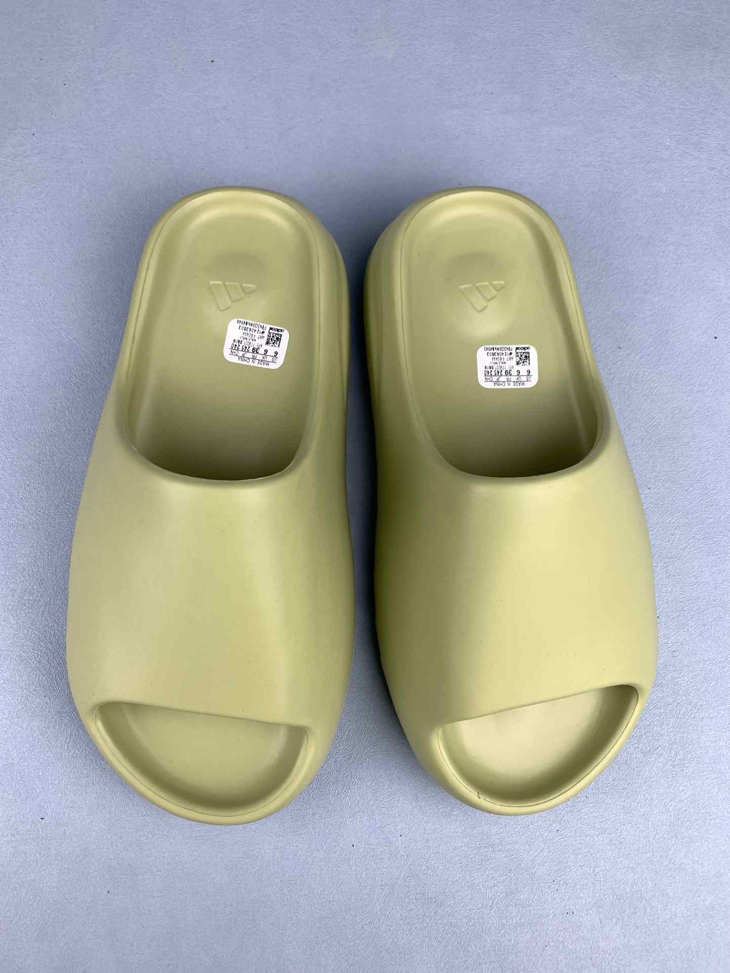 adidas Yeezy Slide Resin Shoes