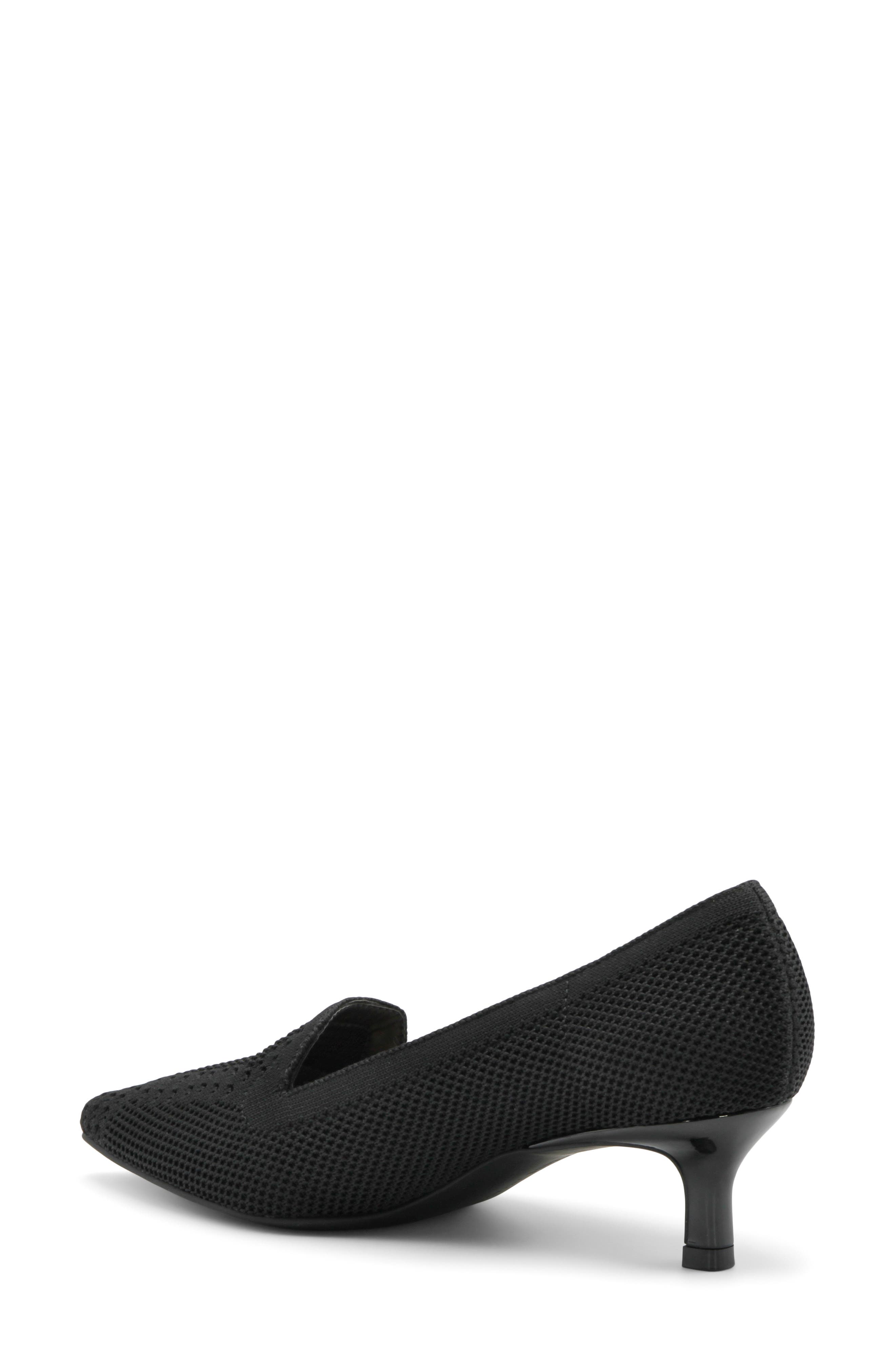 Adrienne Vittadini Skippy 5 Kitten Heel Pump
