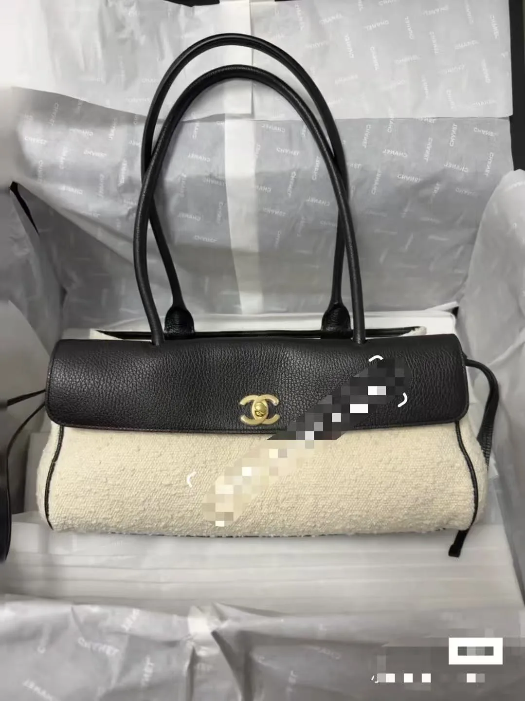 Chanel Black Grained Leather Tote Bag product photo from LabelPicks