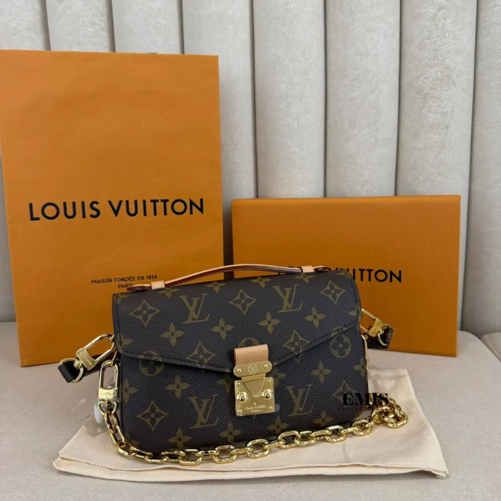 Pochette Métis East West – Bolsa Feminina Monogram de Luxo