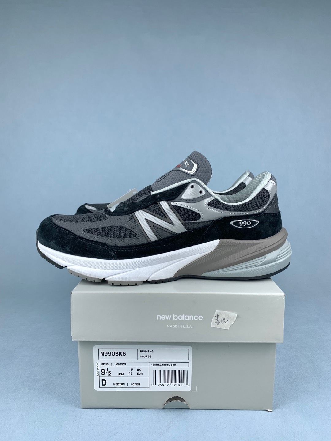 New Balance 990v6 Shoes