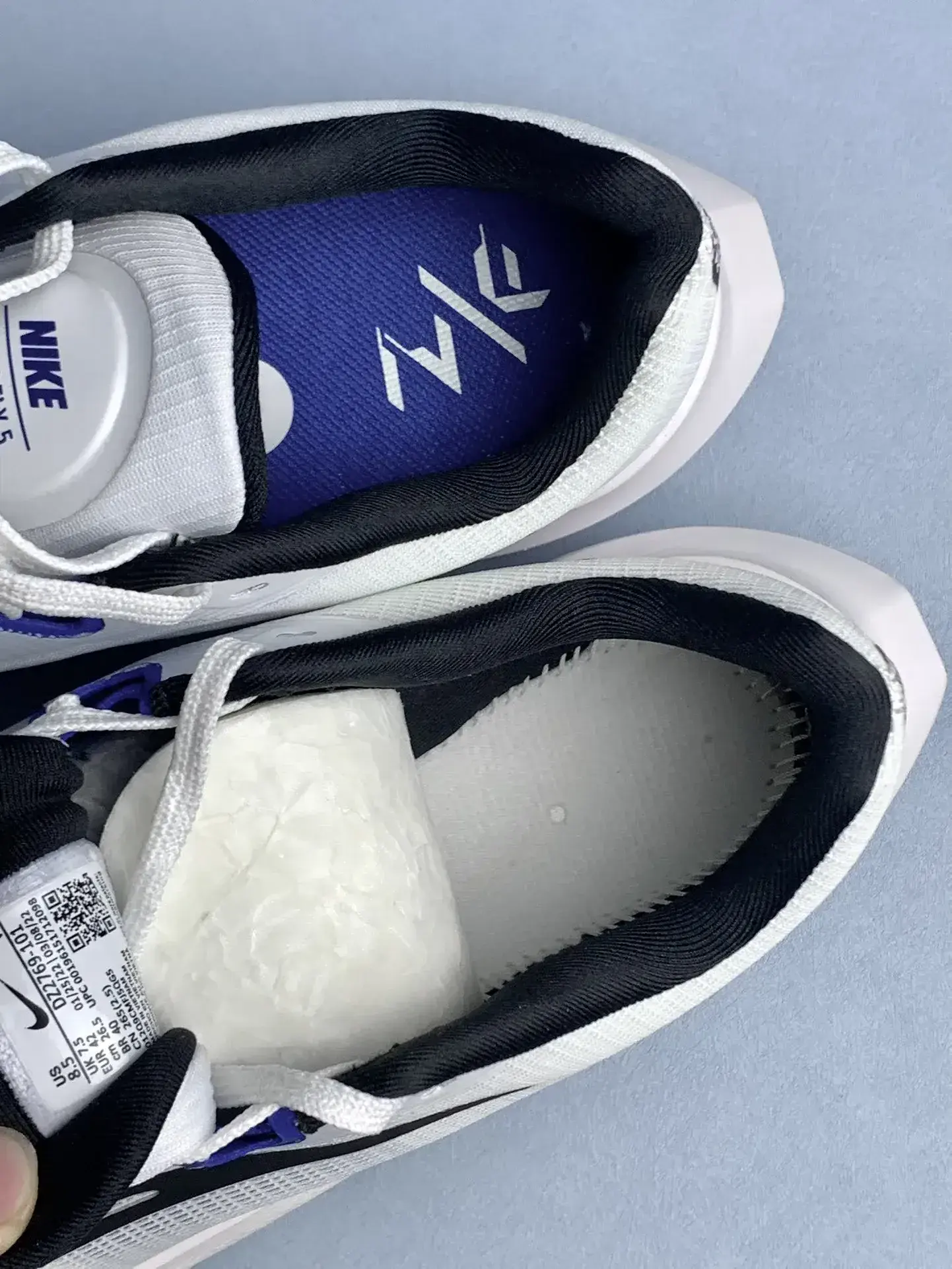 Nike Zoom Fly 5 Running Shoes product photo from LabelPicks