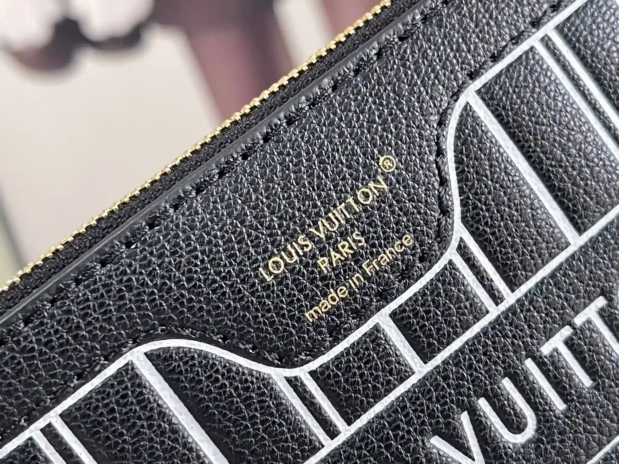 Louis Vuitton Neverfull Black Grained Leather Shoulder Bag product photo from LabelPicks