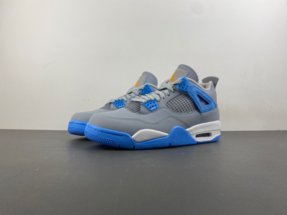 Air Jordan 4 Retro LS ‘Mist Blue’